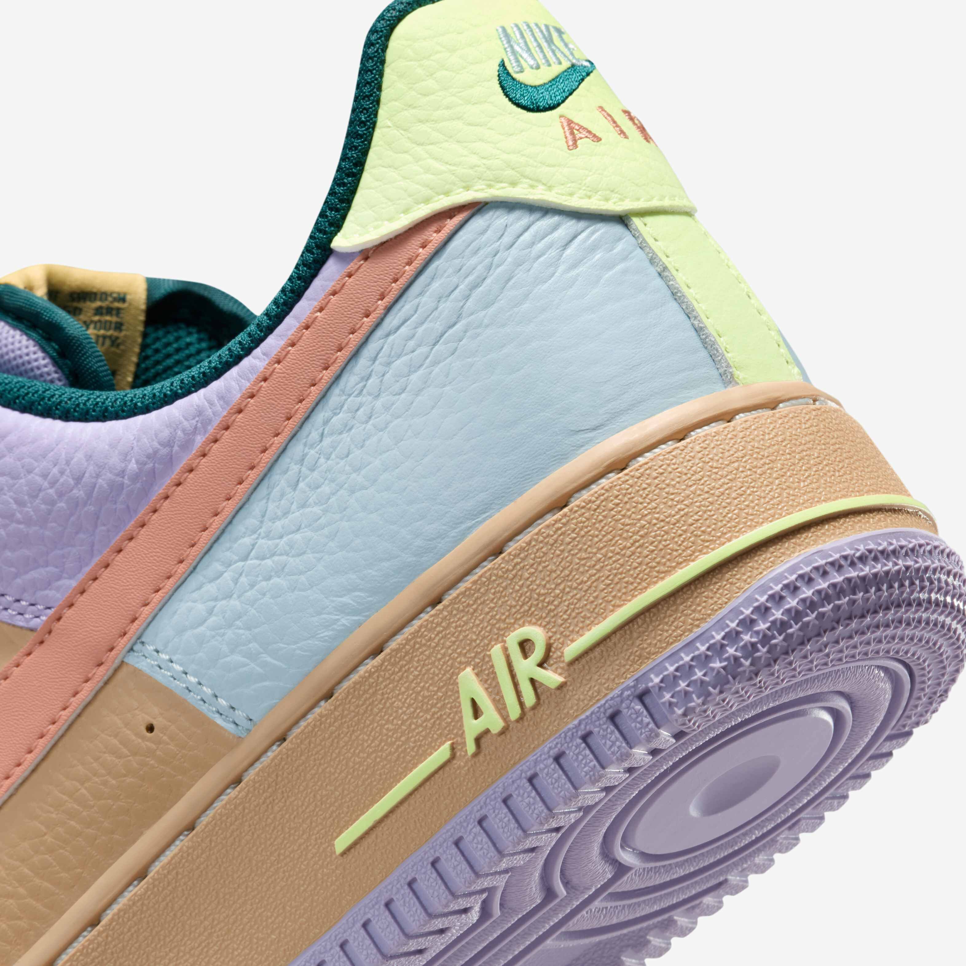 Nike Air Force 1 '07 image number 7