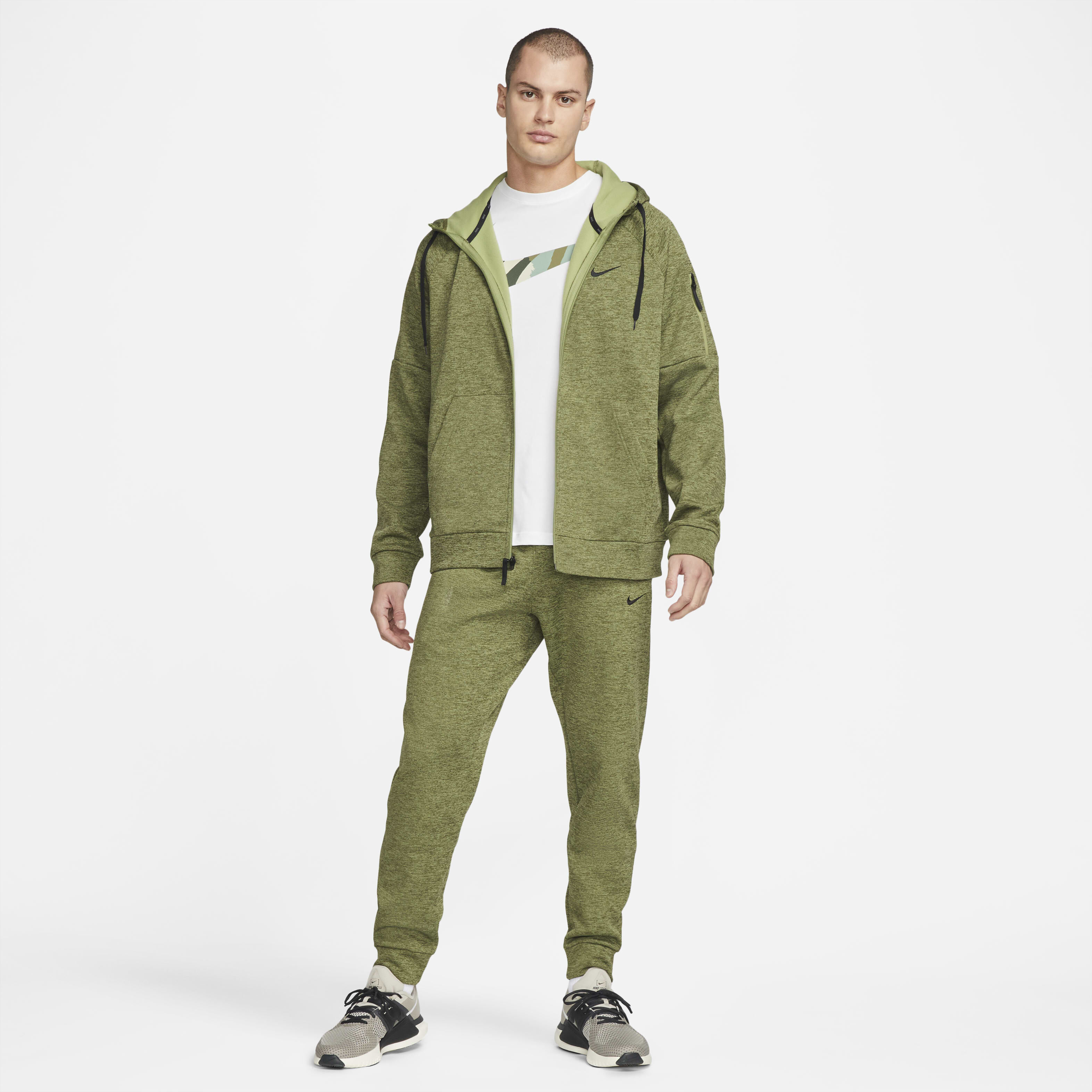 Nike Therma image number 5