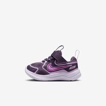 Nike Cosmic Runner