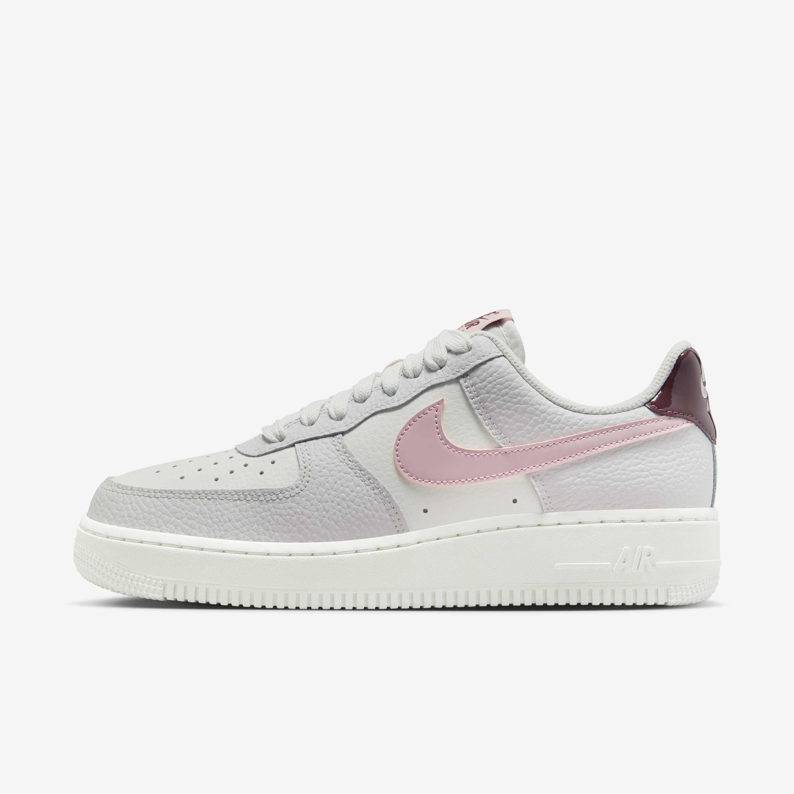 Nike Air Force 1 '07 image number 0