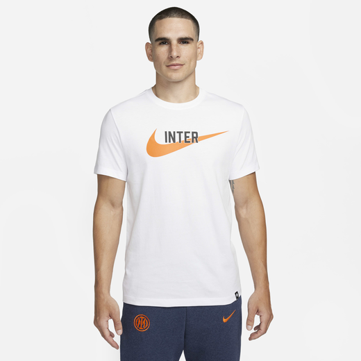 Nike t shirt clearance new arrivals