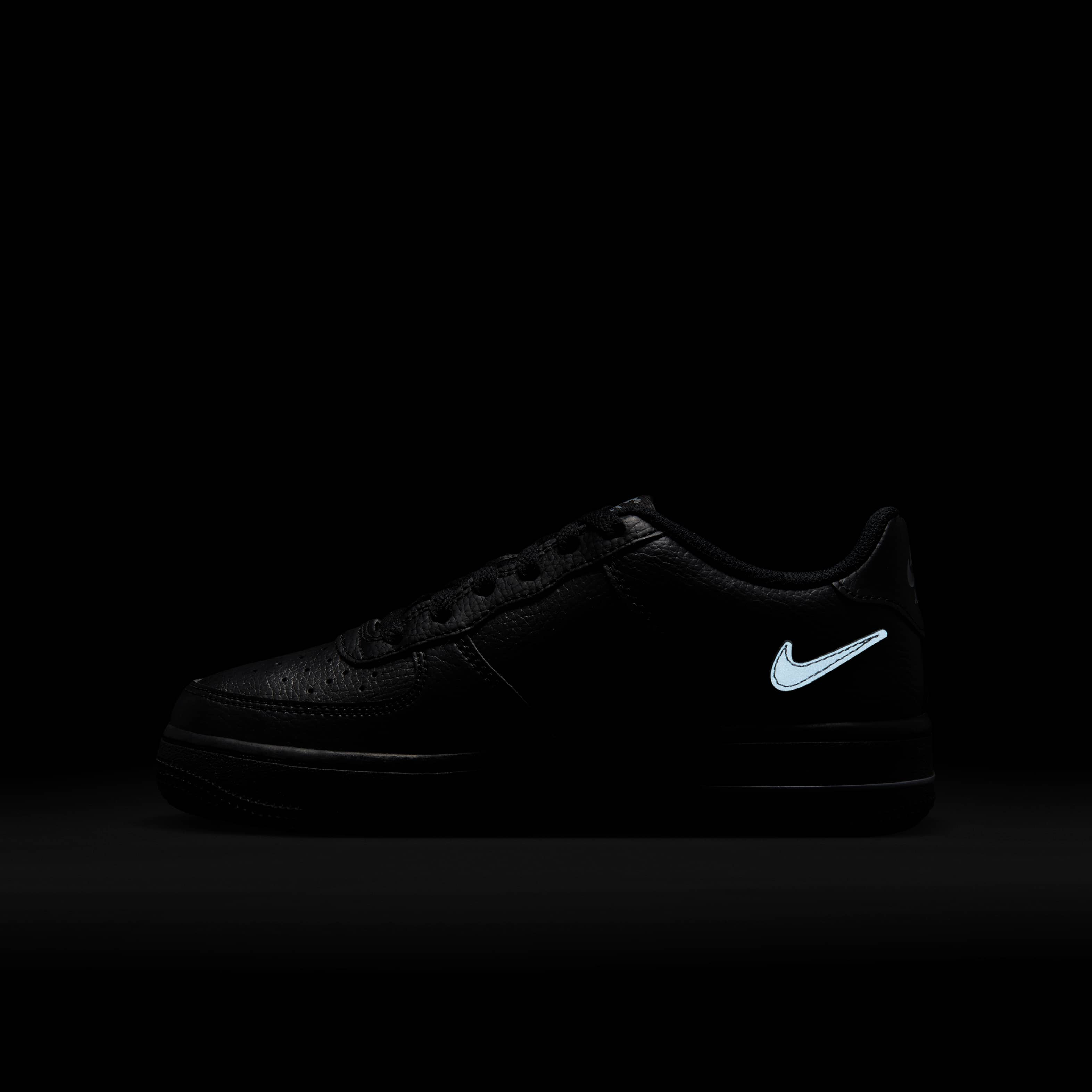 Nike Air Force 1 image number 9