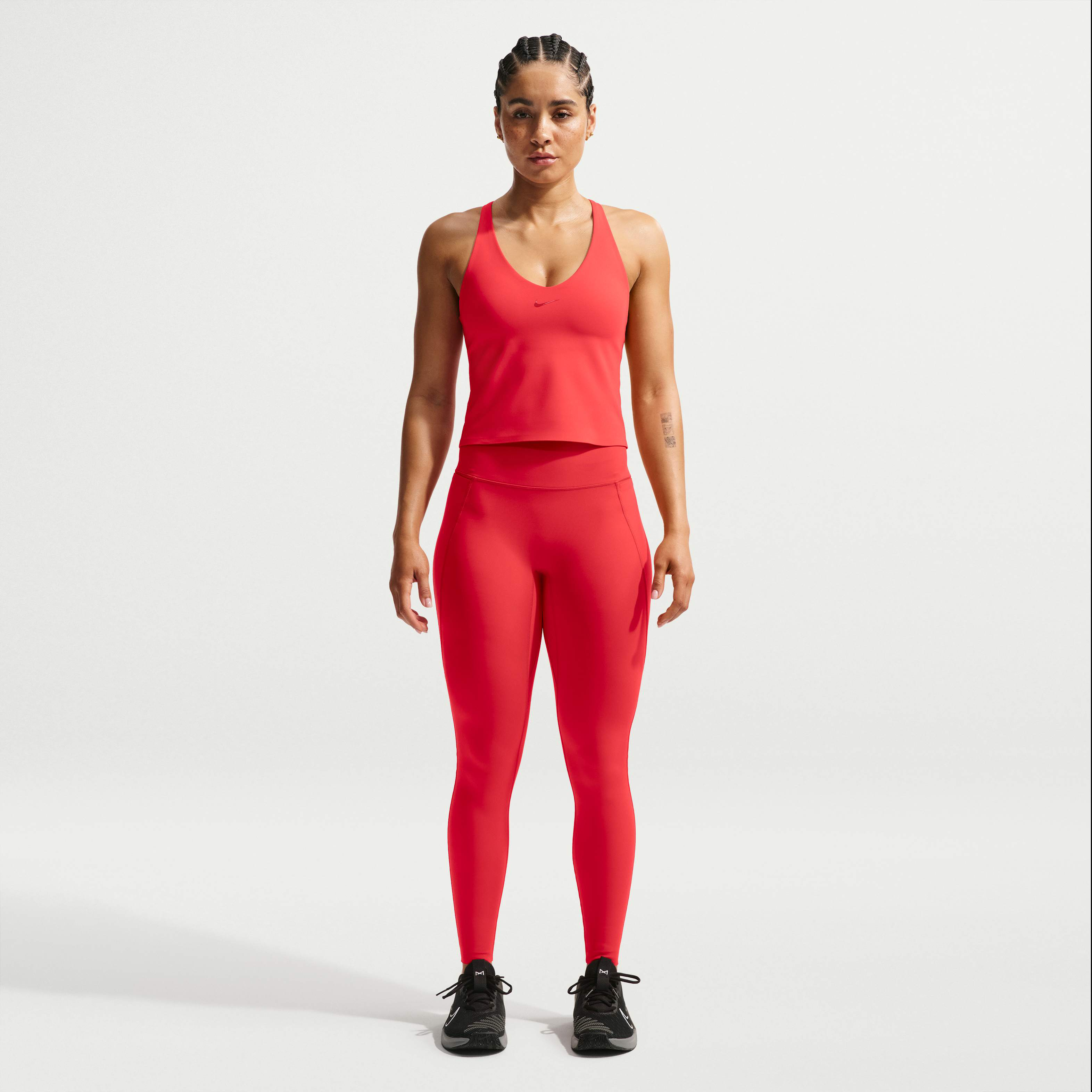 نايكي يونيفيرسا image number 0