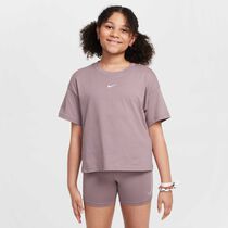 Nike Sportswear Essential