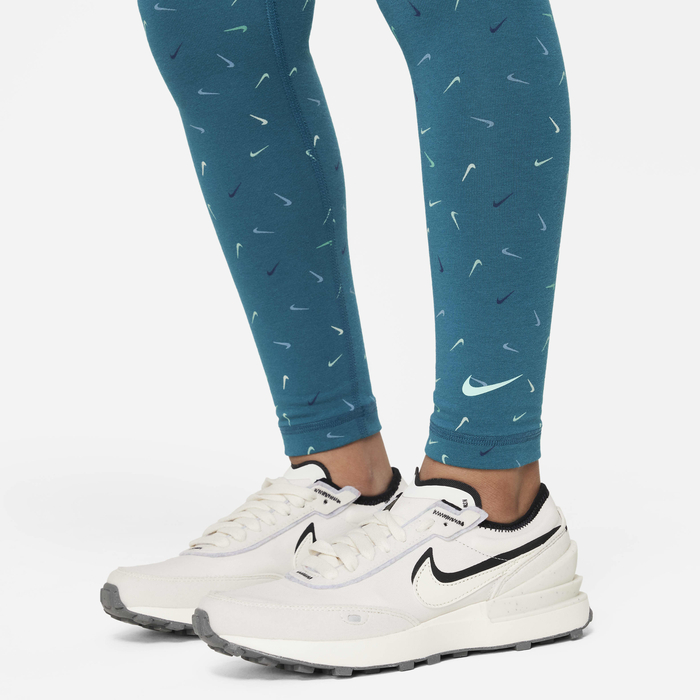 Nike Sportswear Essential image number 2 Nike Sportswear Essential image number 2