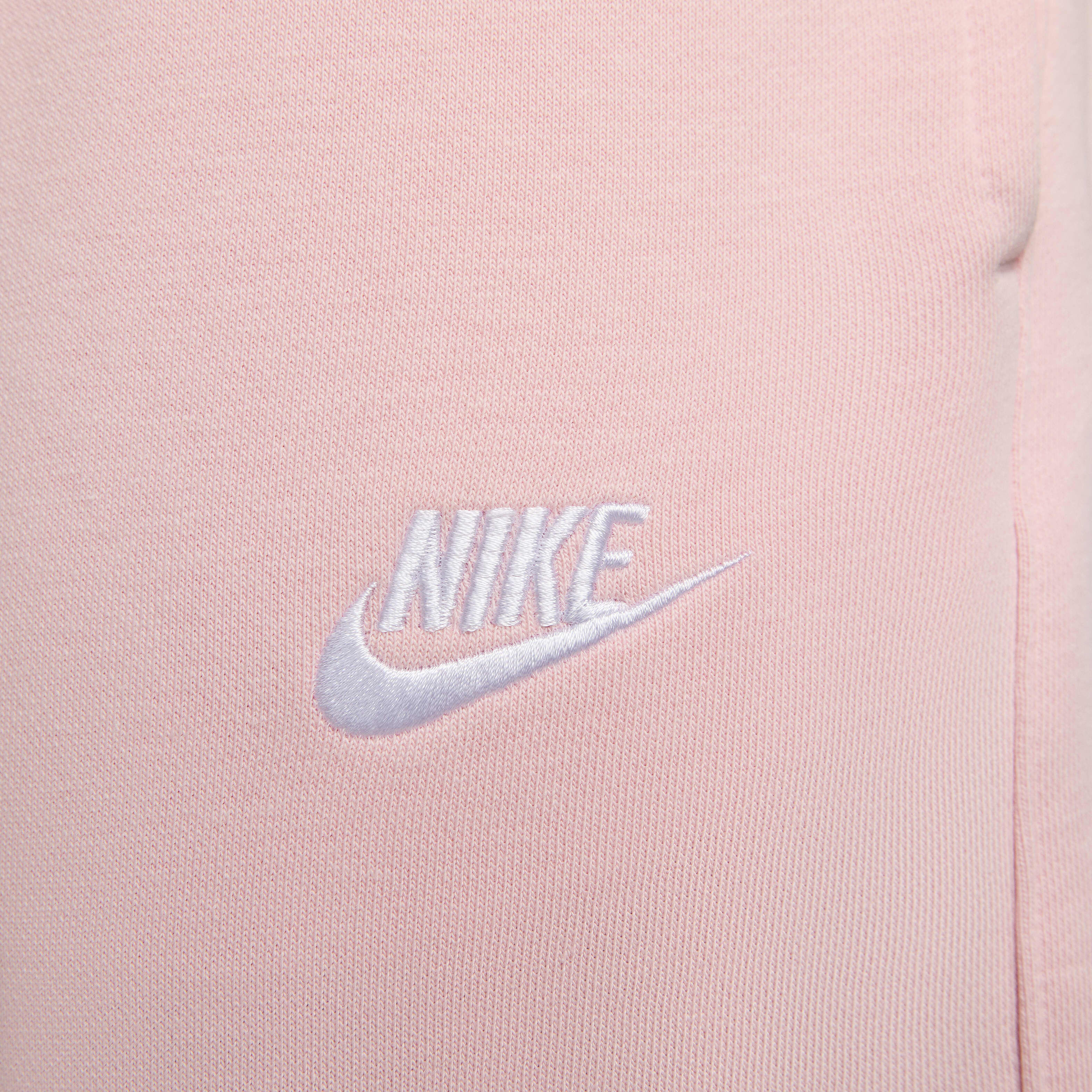 Nike Sportswear Club image number 4