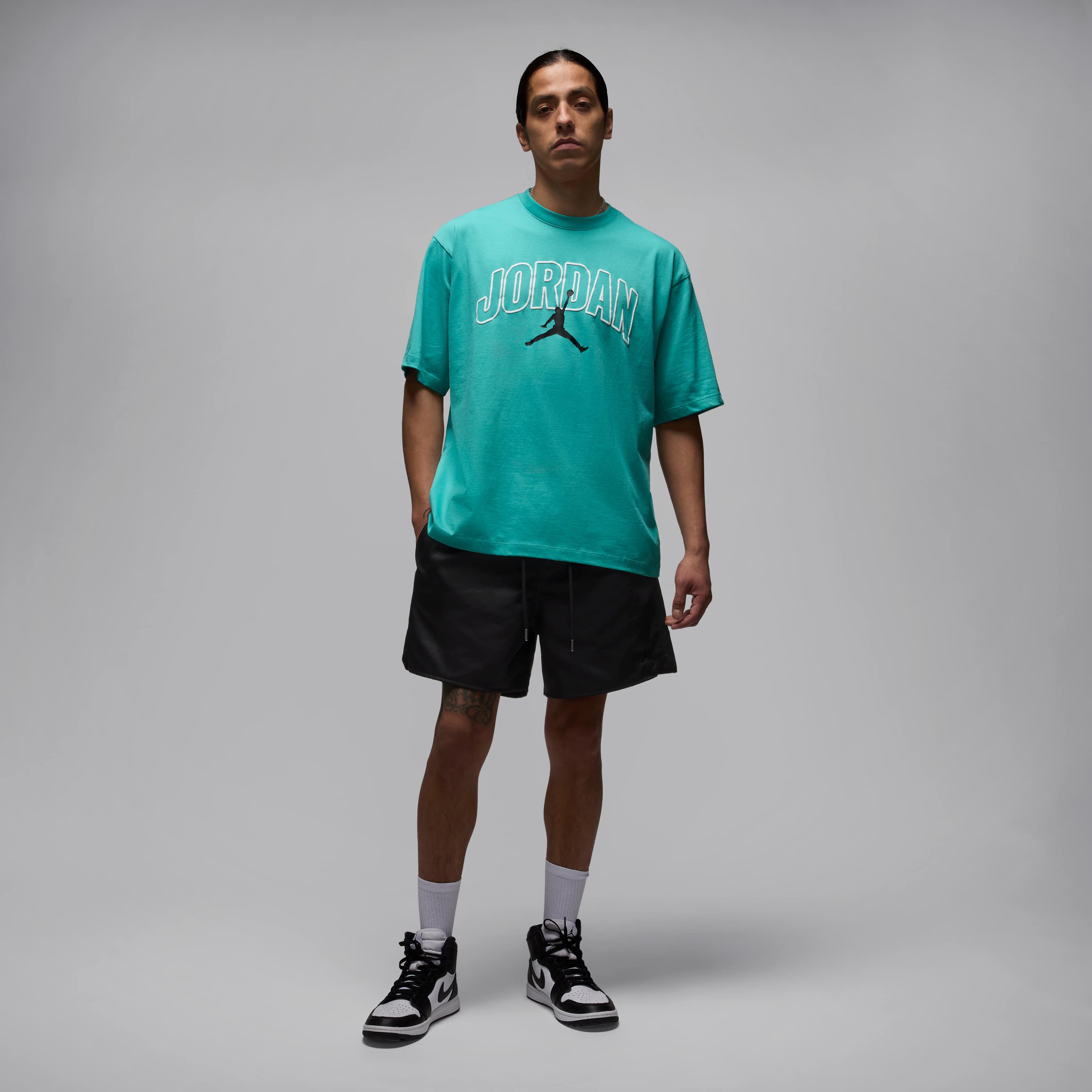 Jordan Brooklyn image number 4