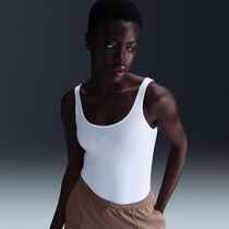 نايكي سبورتسوير تشيل نت