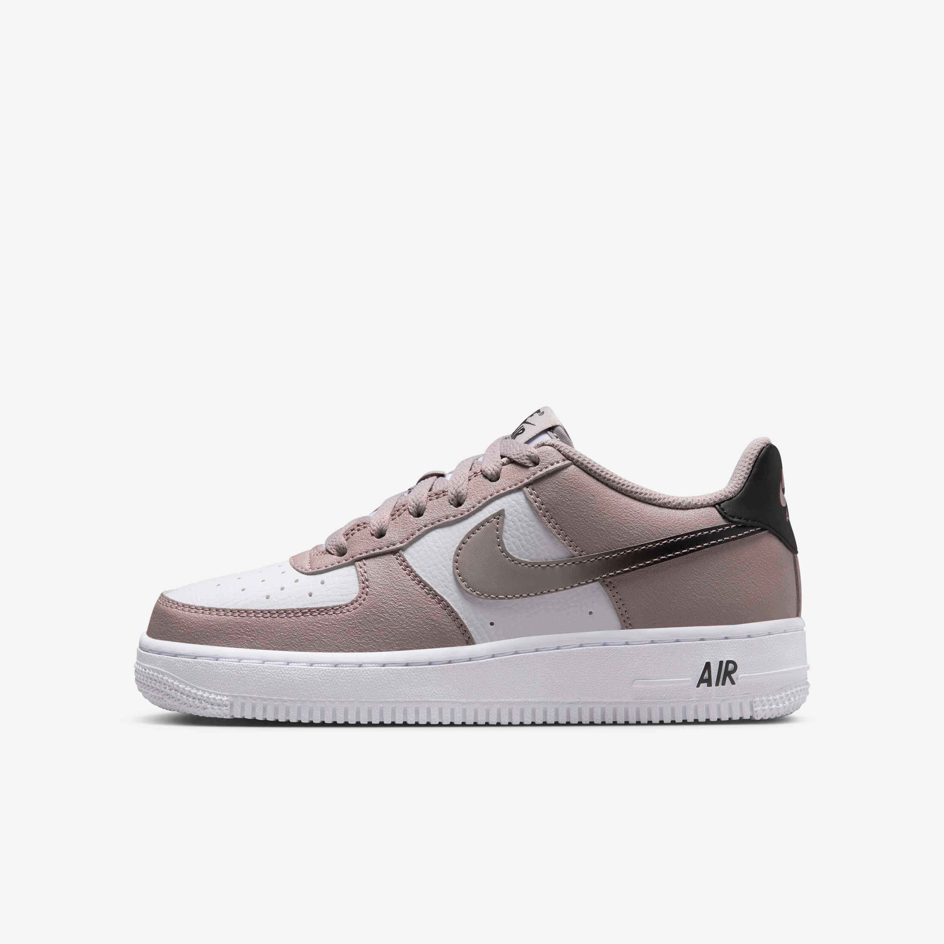 Nike Air Force 1 image number 0