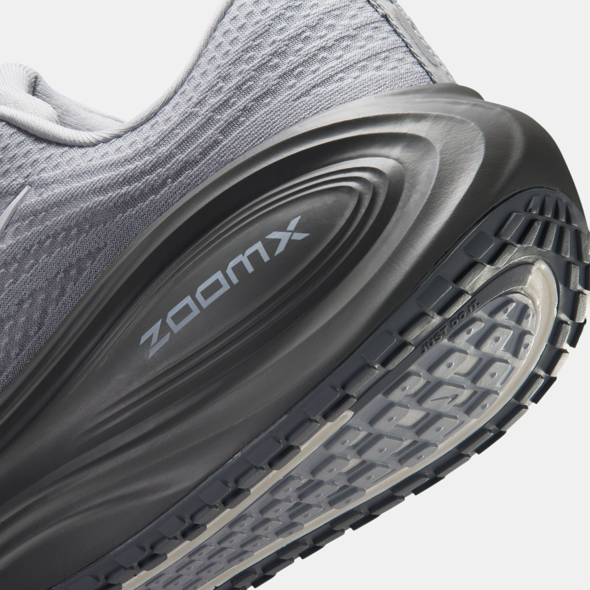 Nike Vomero Plus image number 10