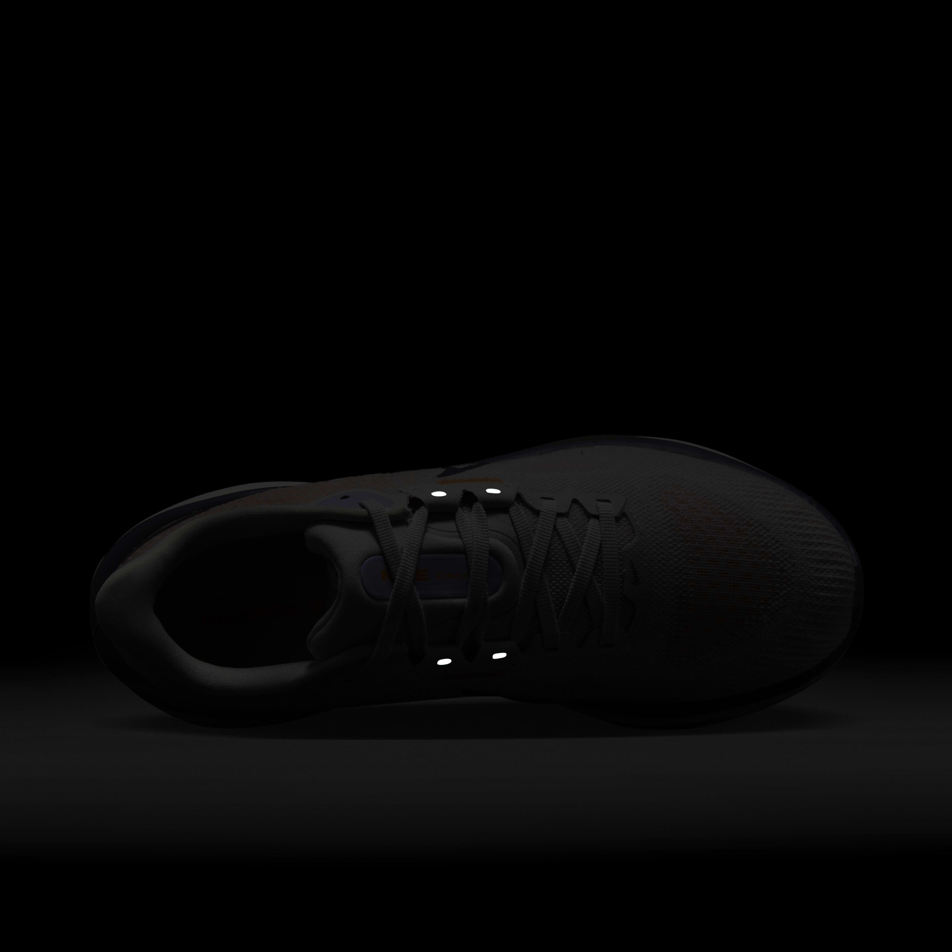 Nike Vomero 17 image number 8