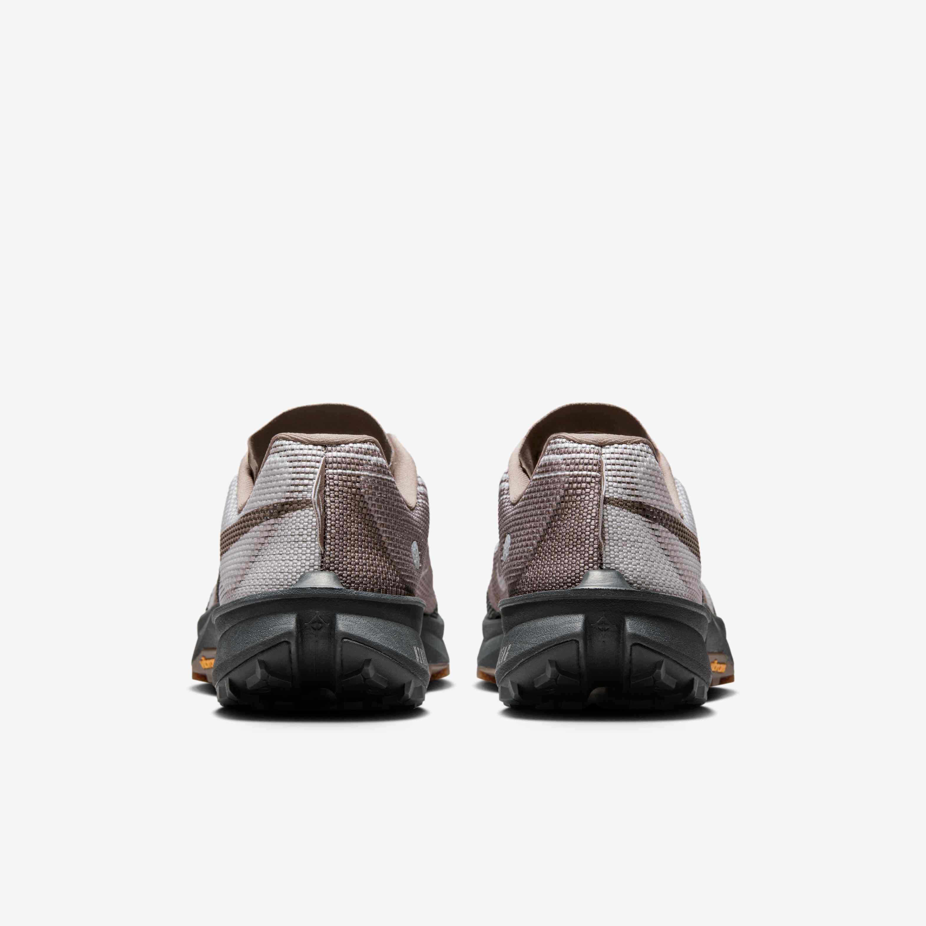 نايكي تيرا كايجر 10 image number 5