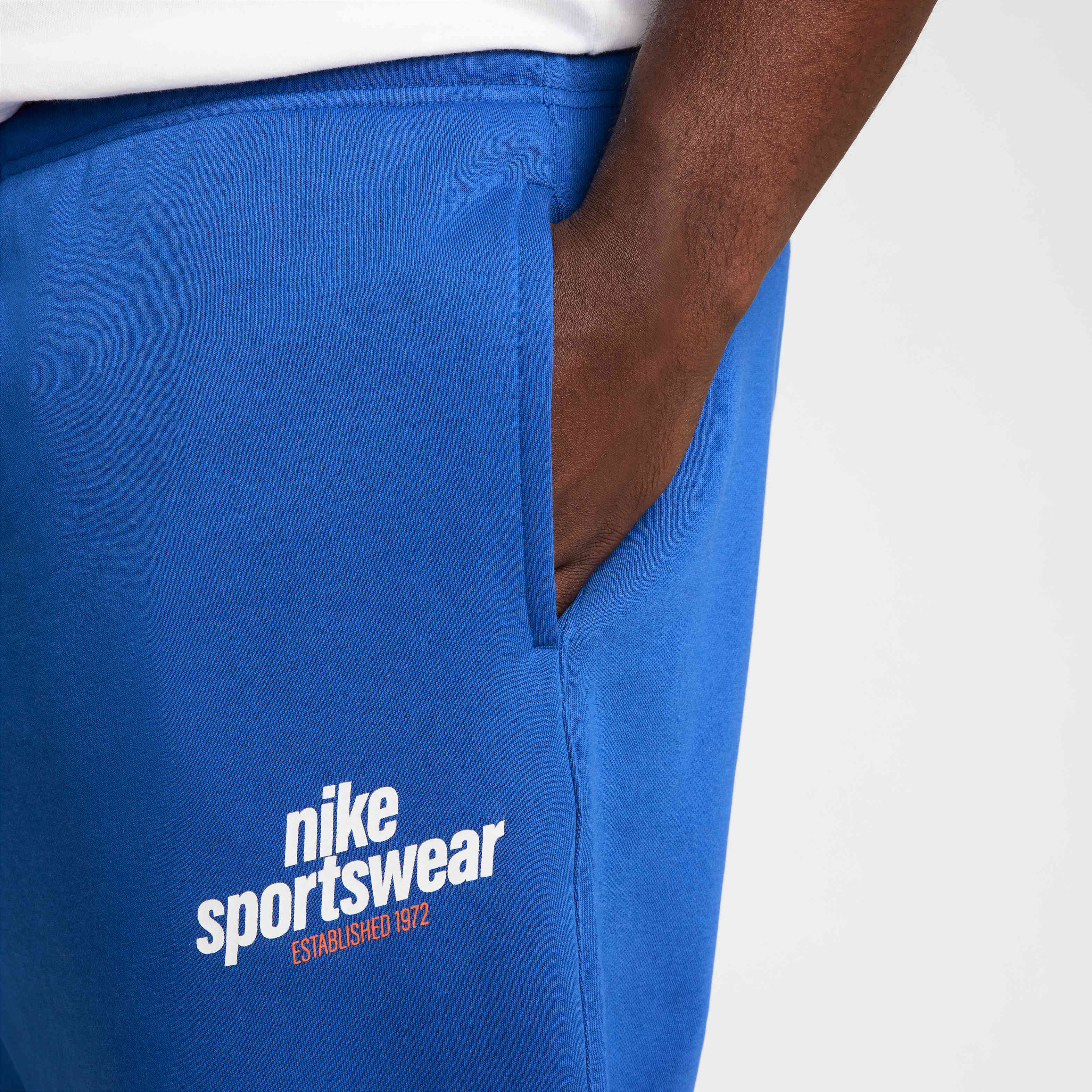 نايكي كلوب image number 6