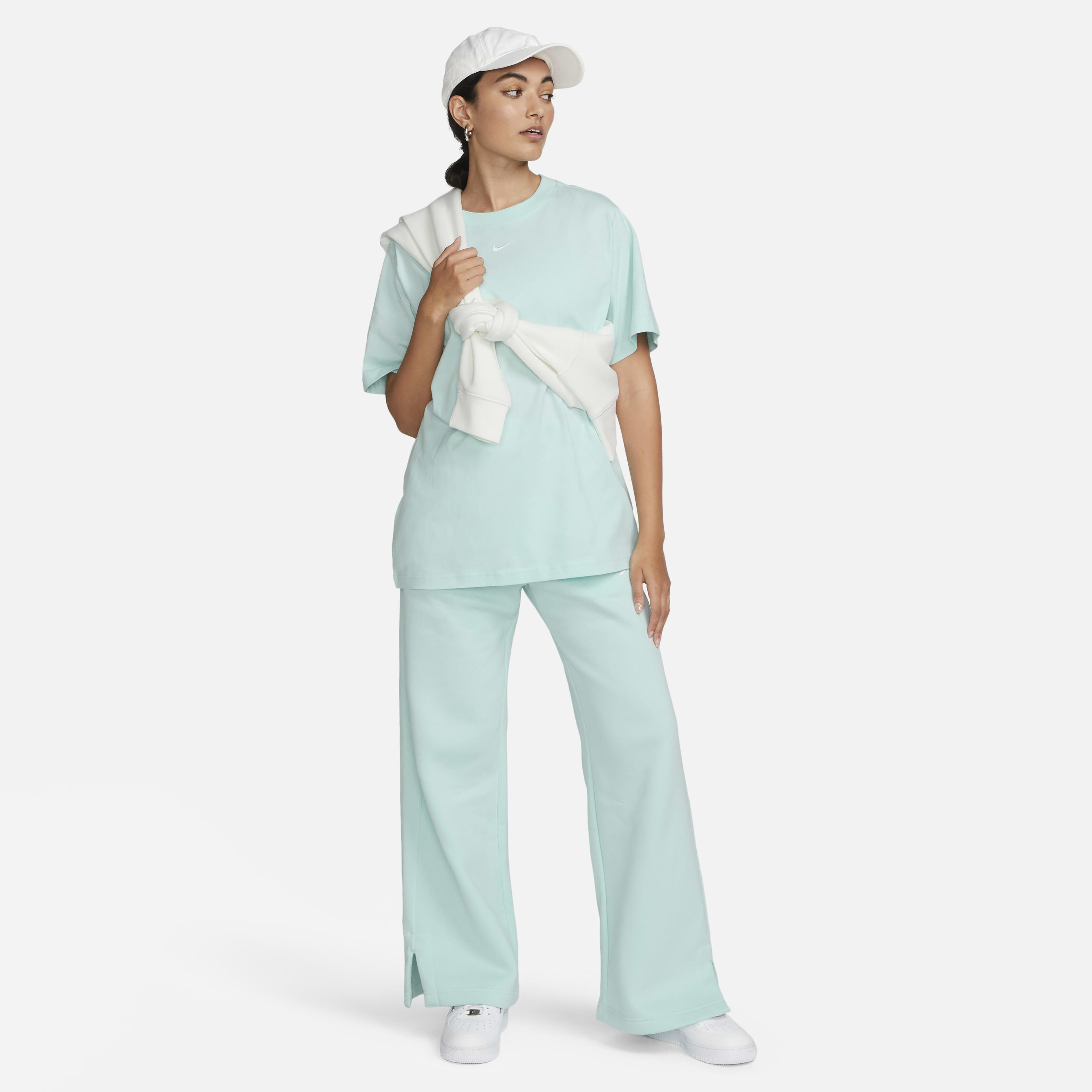 نايكي سبورتسوير ايسنشال image number 4