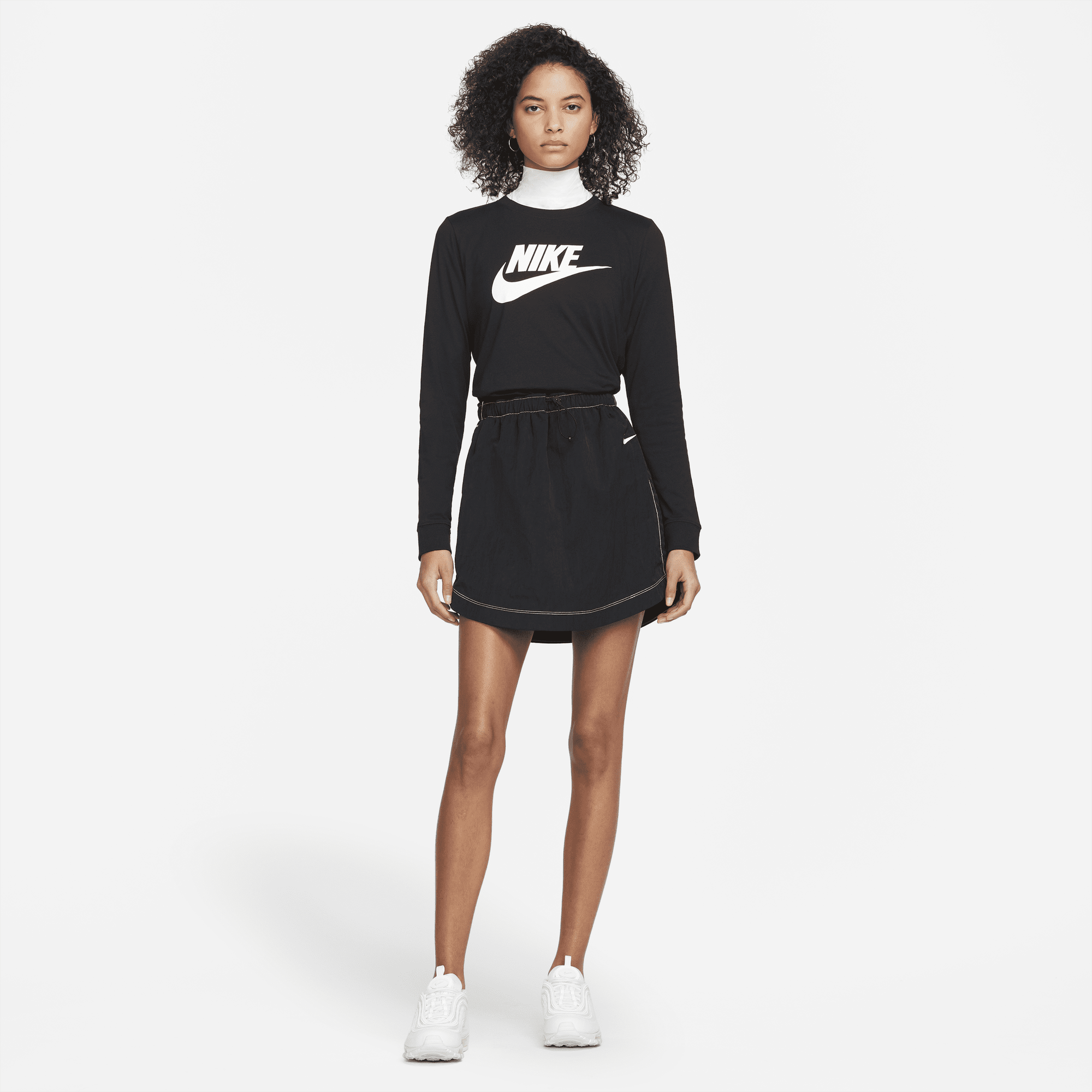 Shop Sportswear Women's Long-Sleeve T-Shirt | Nike UAE