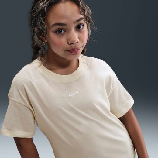 Nike Sportswear Essential