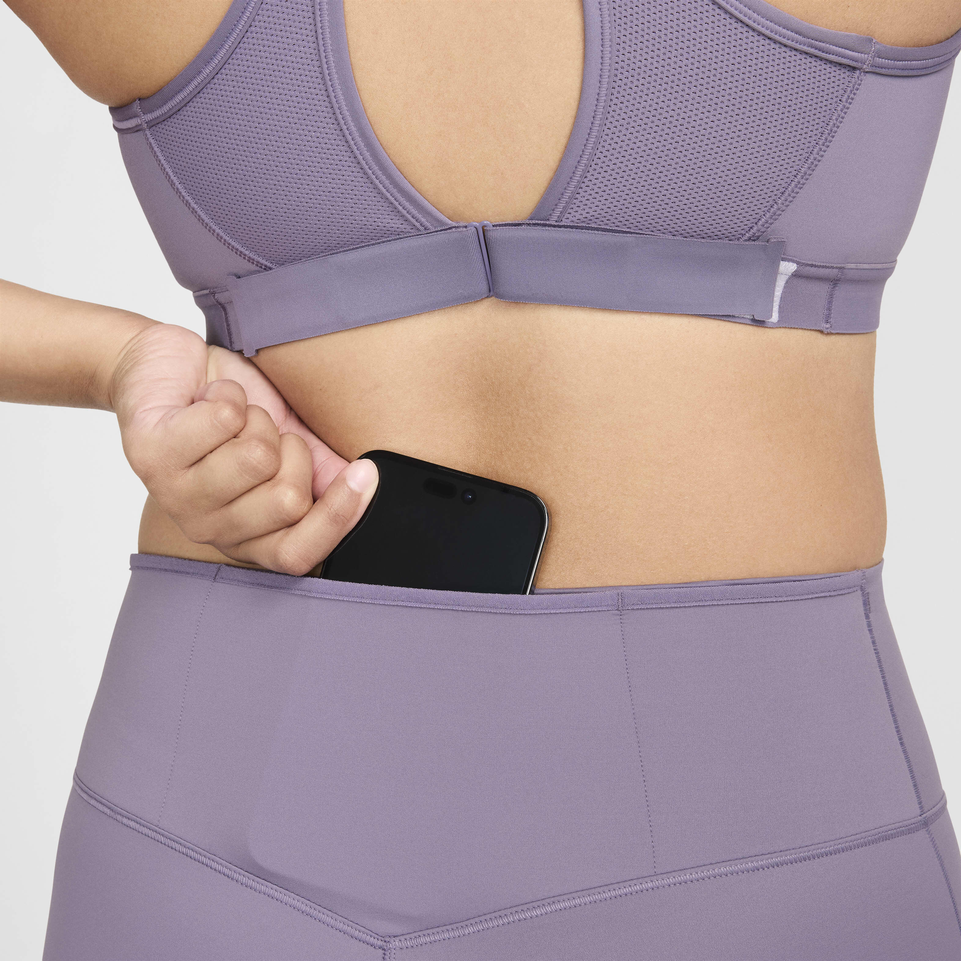 نايكي جو image number 7