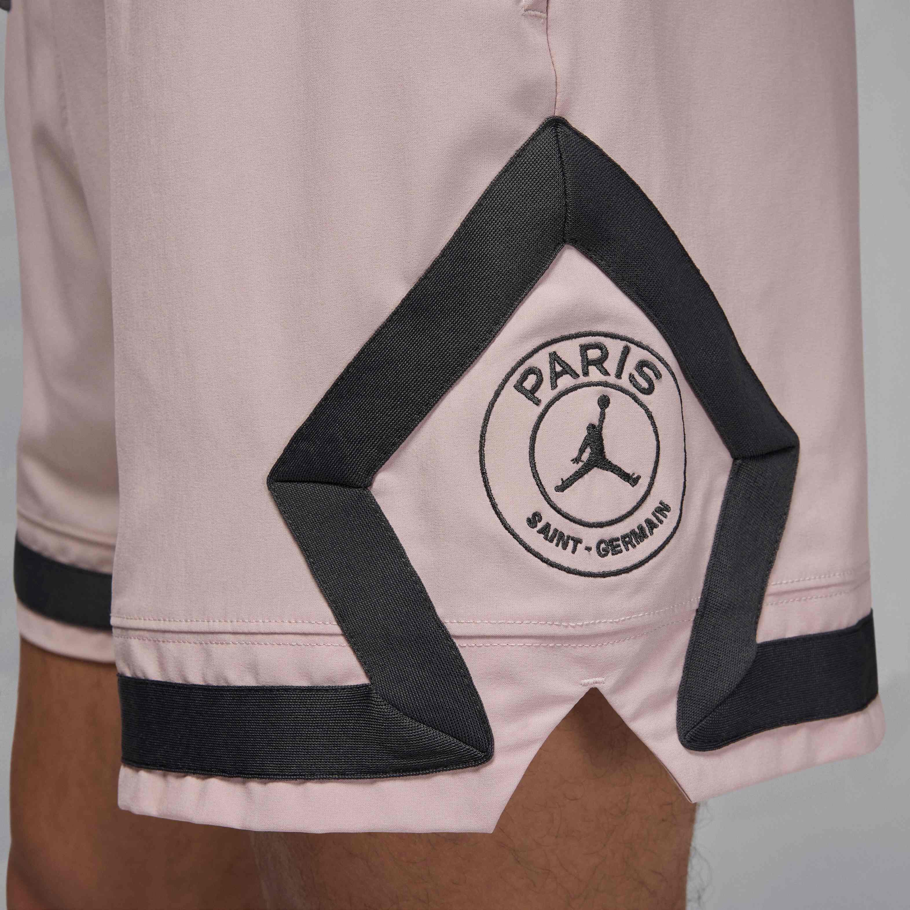 Paris Saint-Germain image number 5