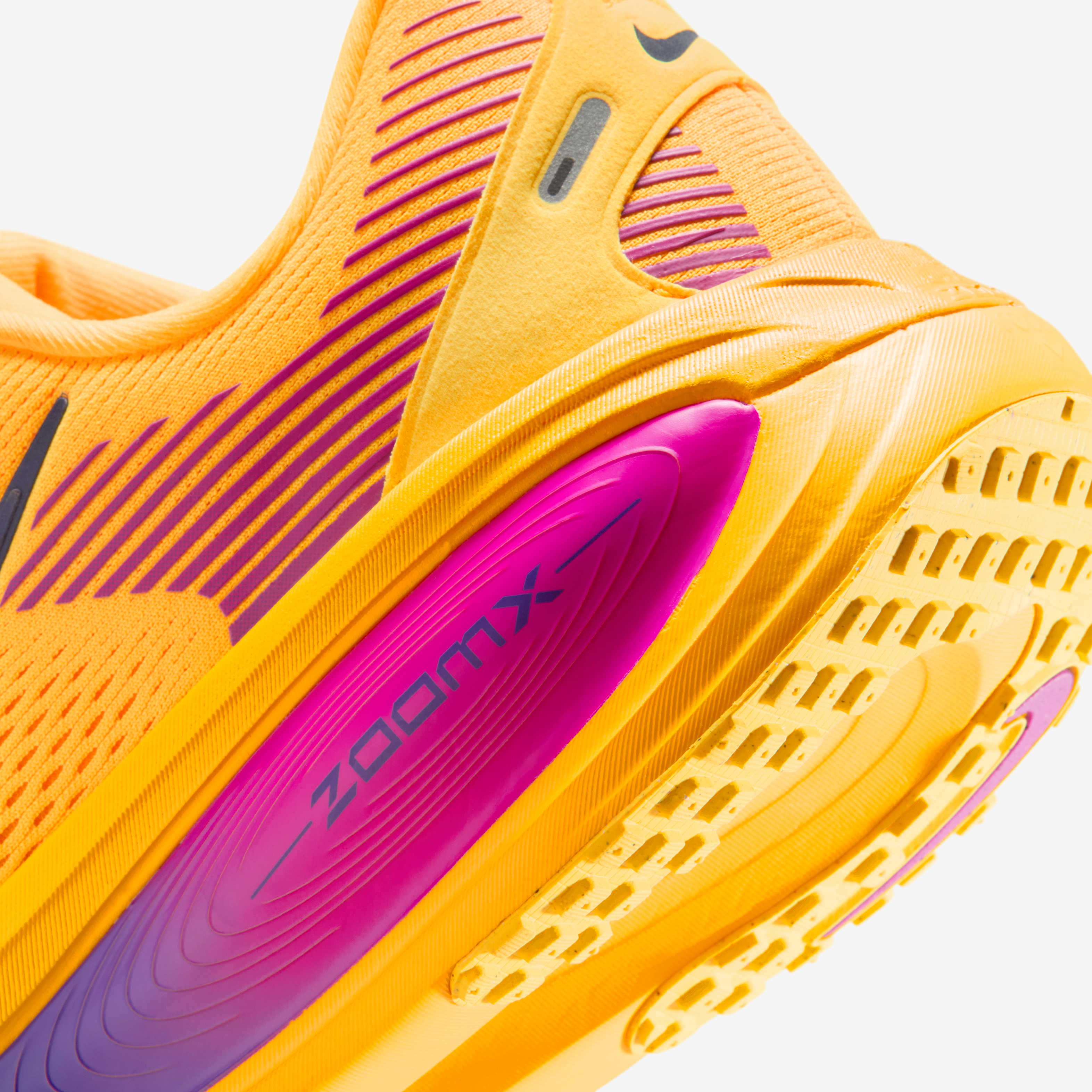 Nike Vomero 18 image number 7