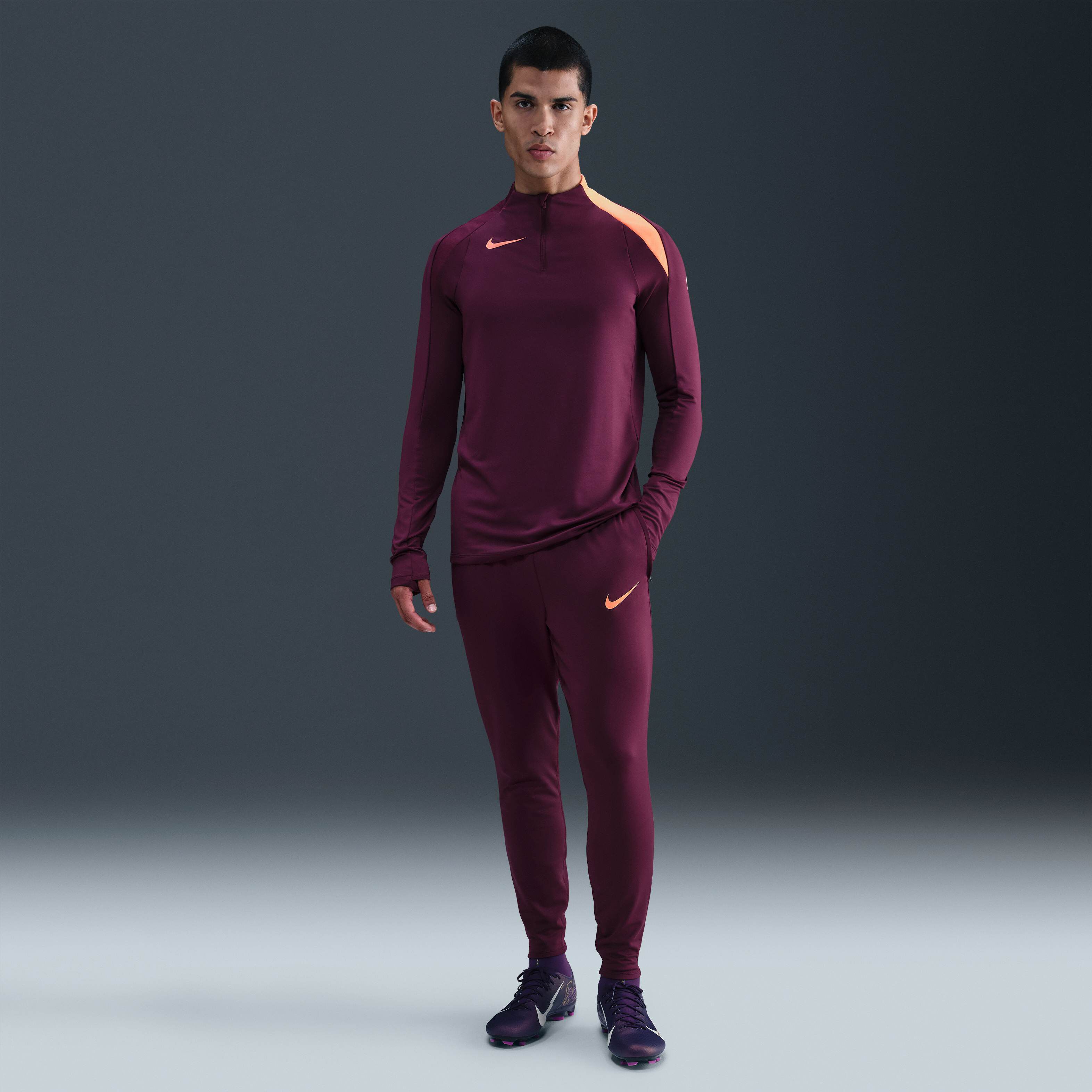 Nike Strike image number 3