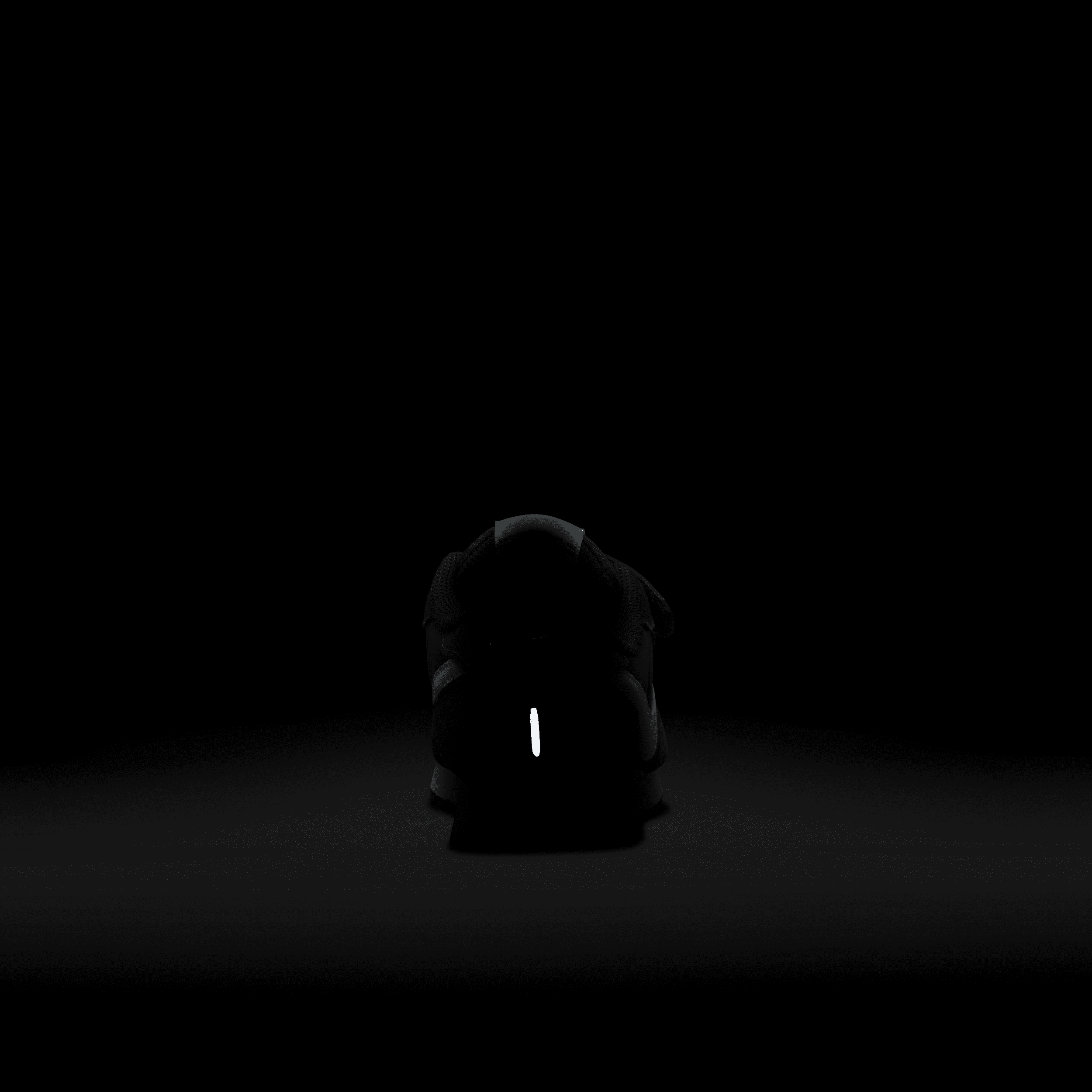 نايكي ام دي فاليانت image number 8