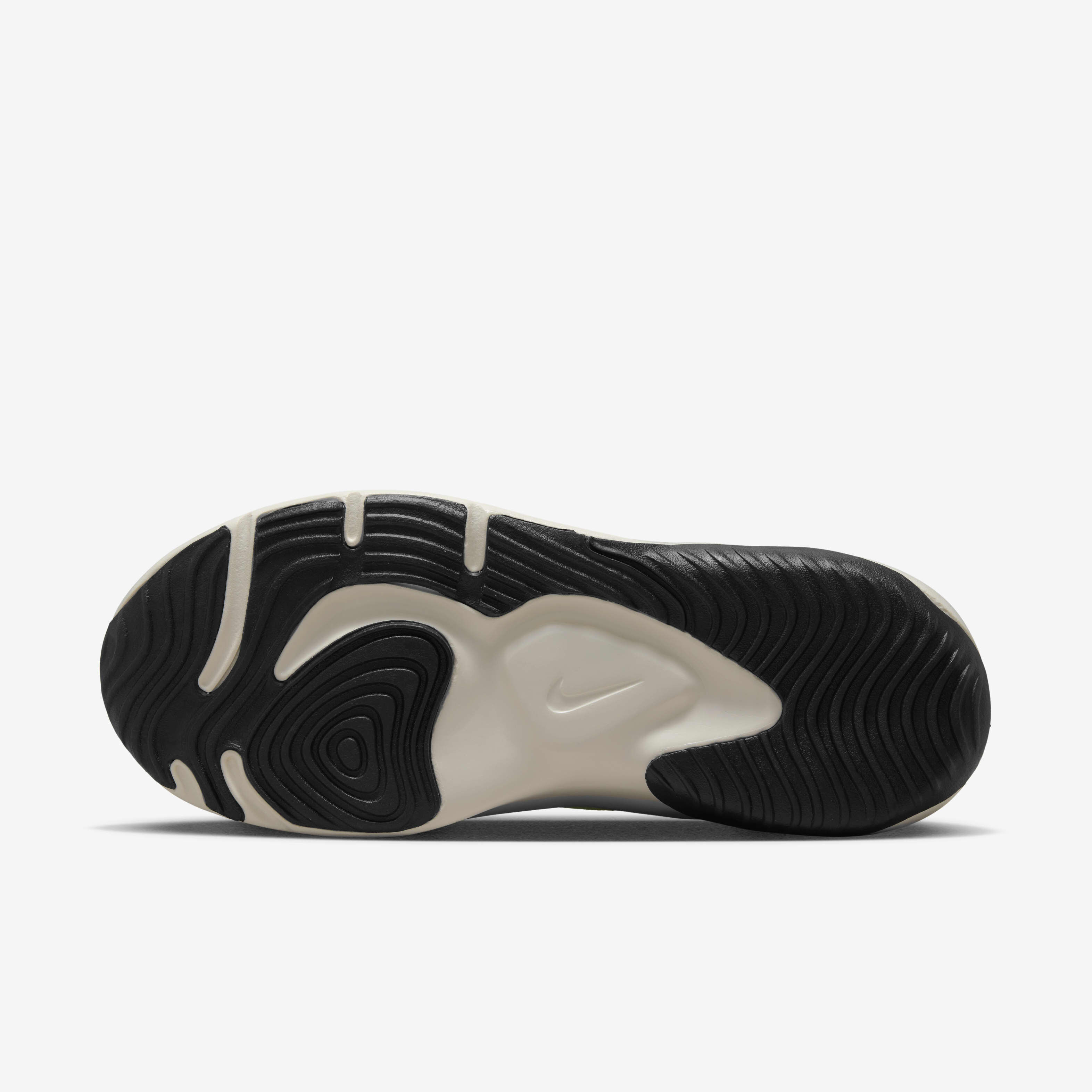 Nike Legend Essential 3 Next Nature image number 1