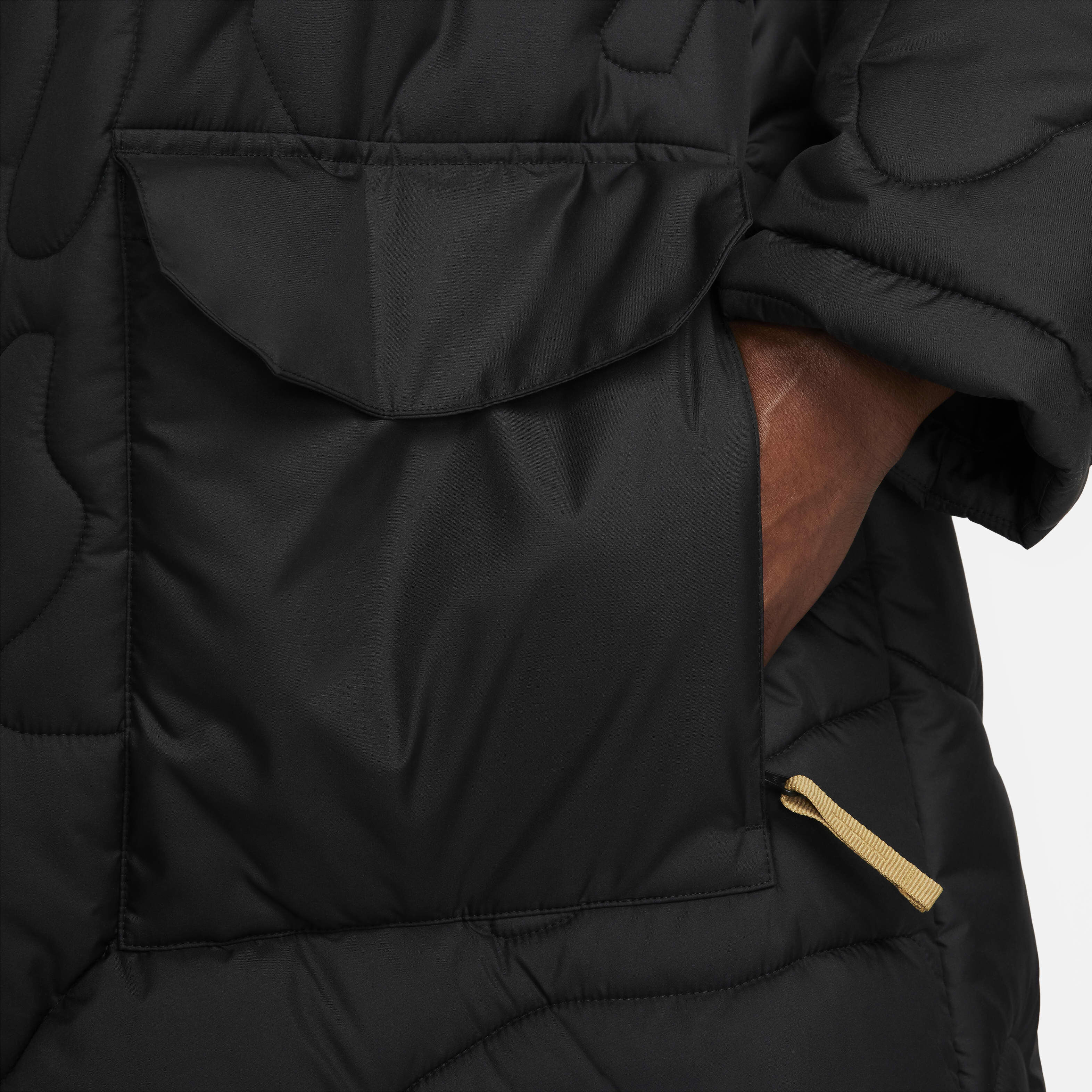 LeBron x Liverpool F.C. image number 6