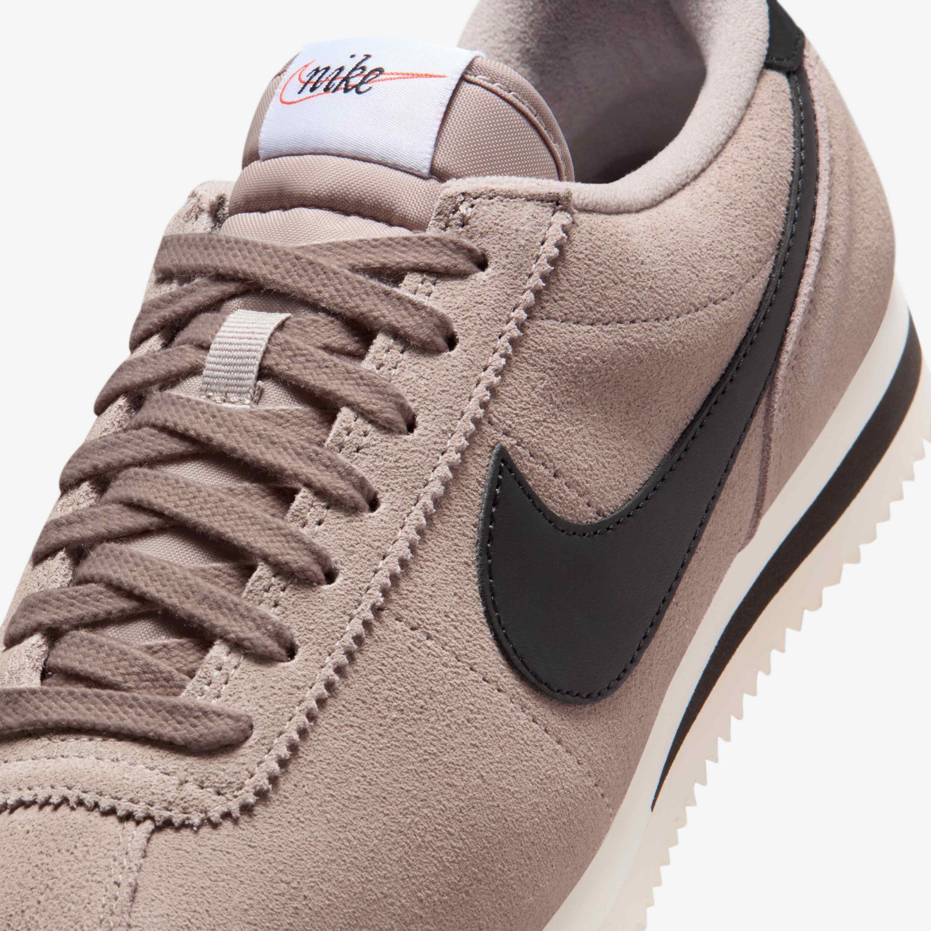 نايكي كورتيز image number 6