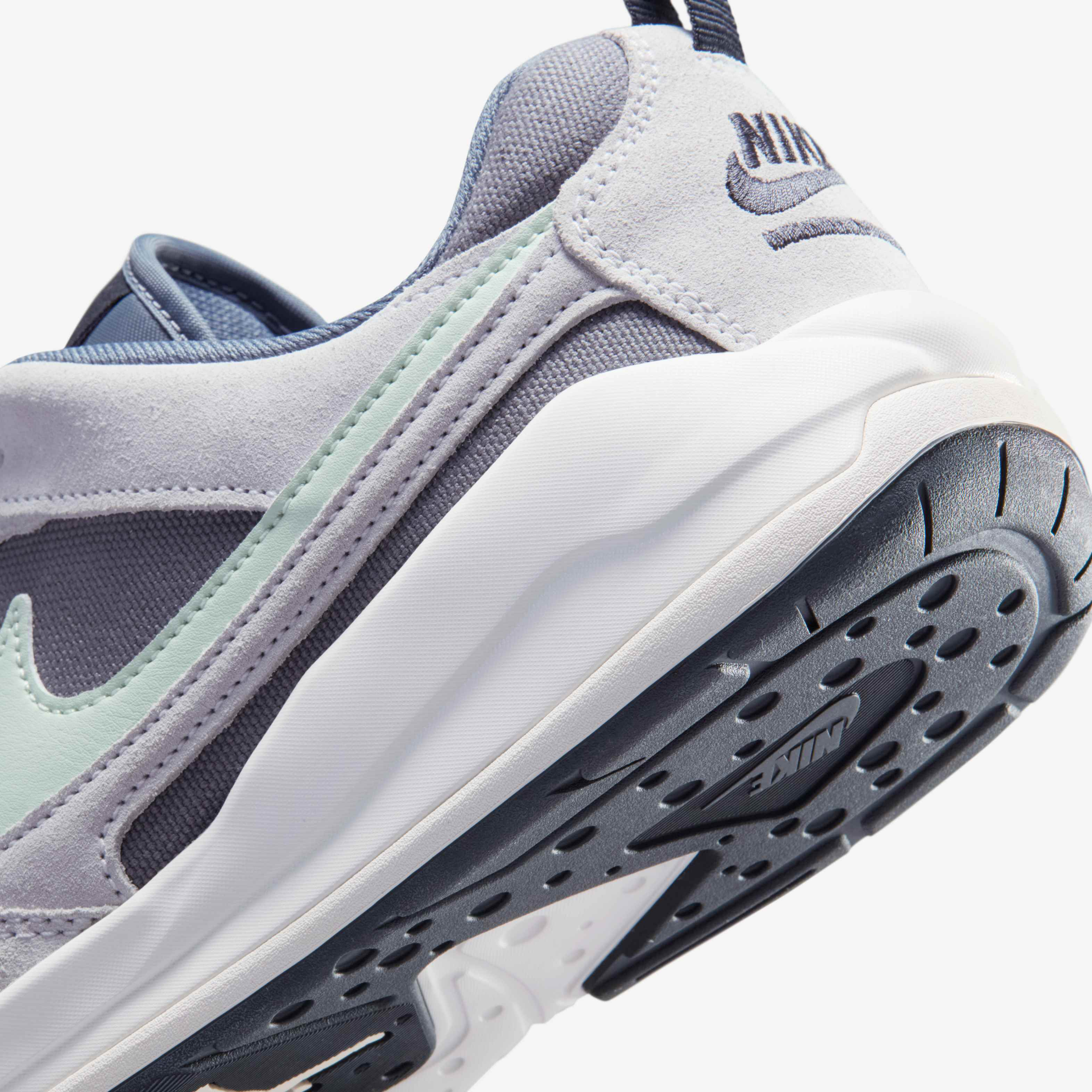 Jordan CMFT Era image number 7