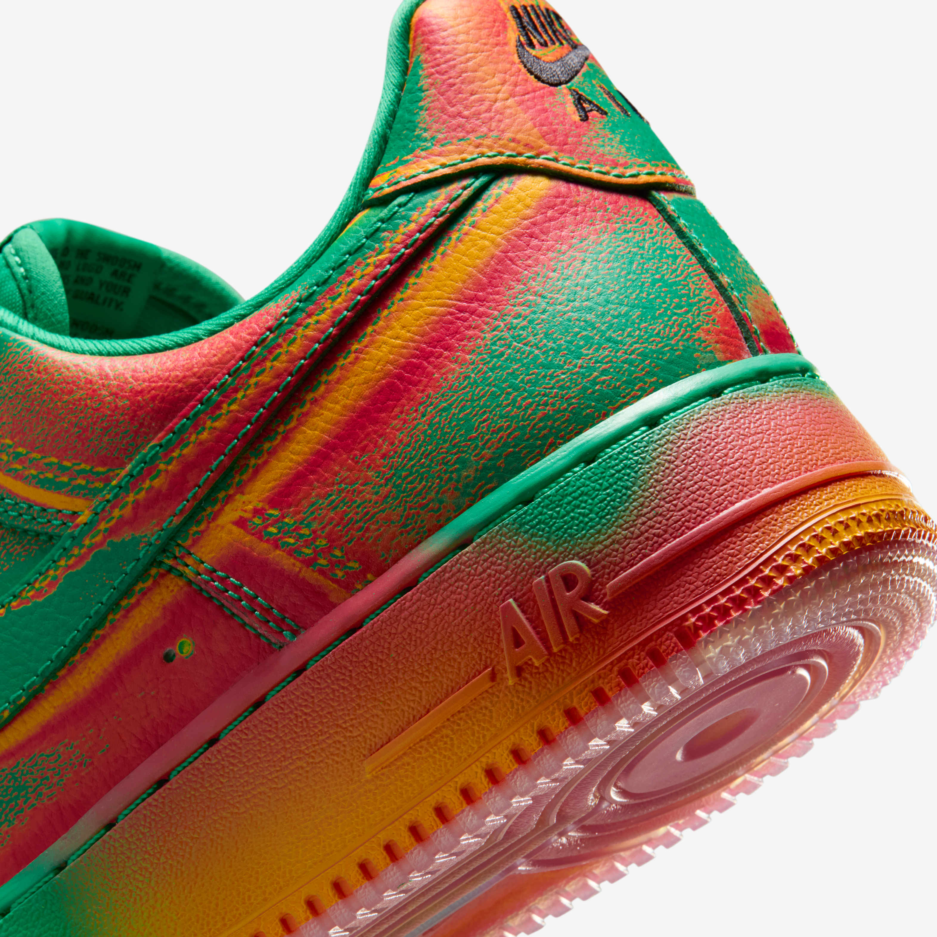 Nike Air Force 1 Low Retro image number 18