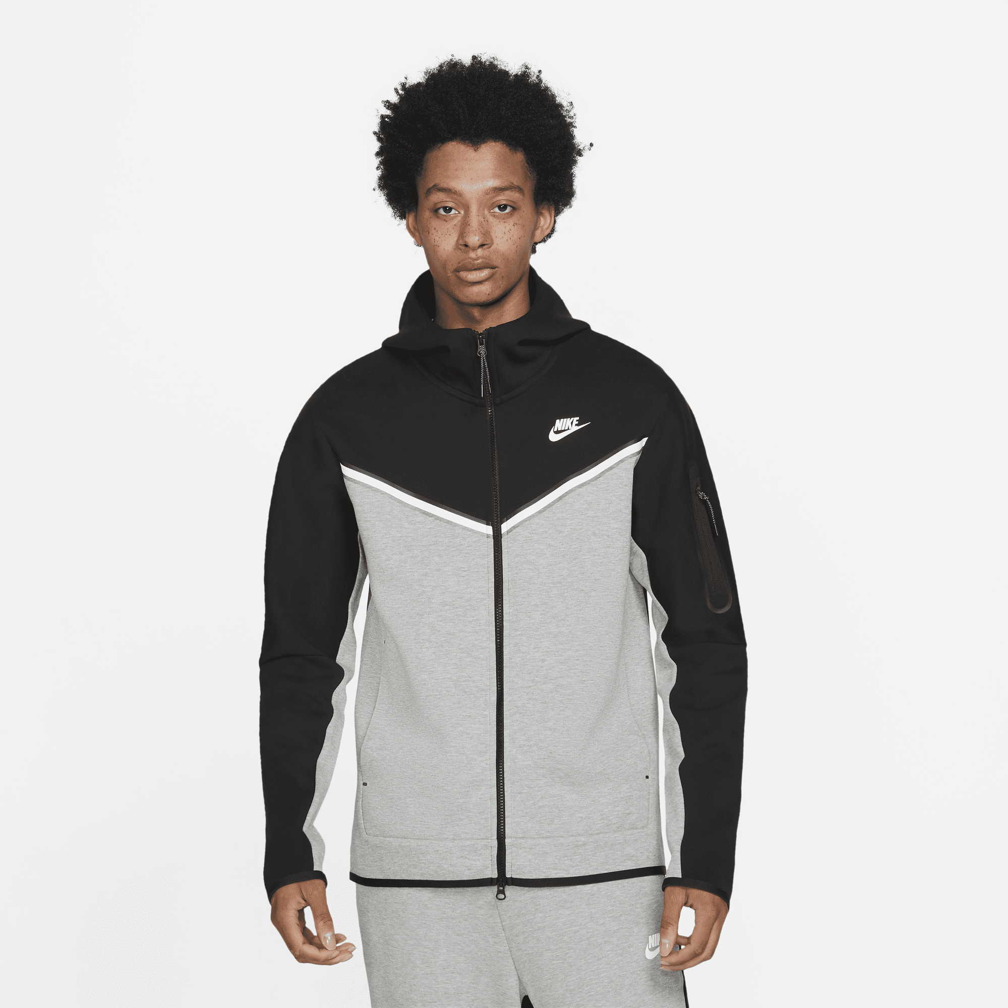 Nike tech fleece hoodie clearance grey