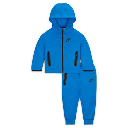 Blue nike clothes store