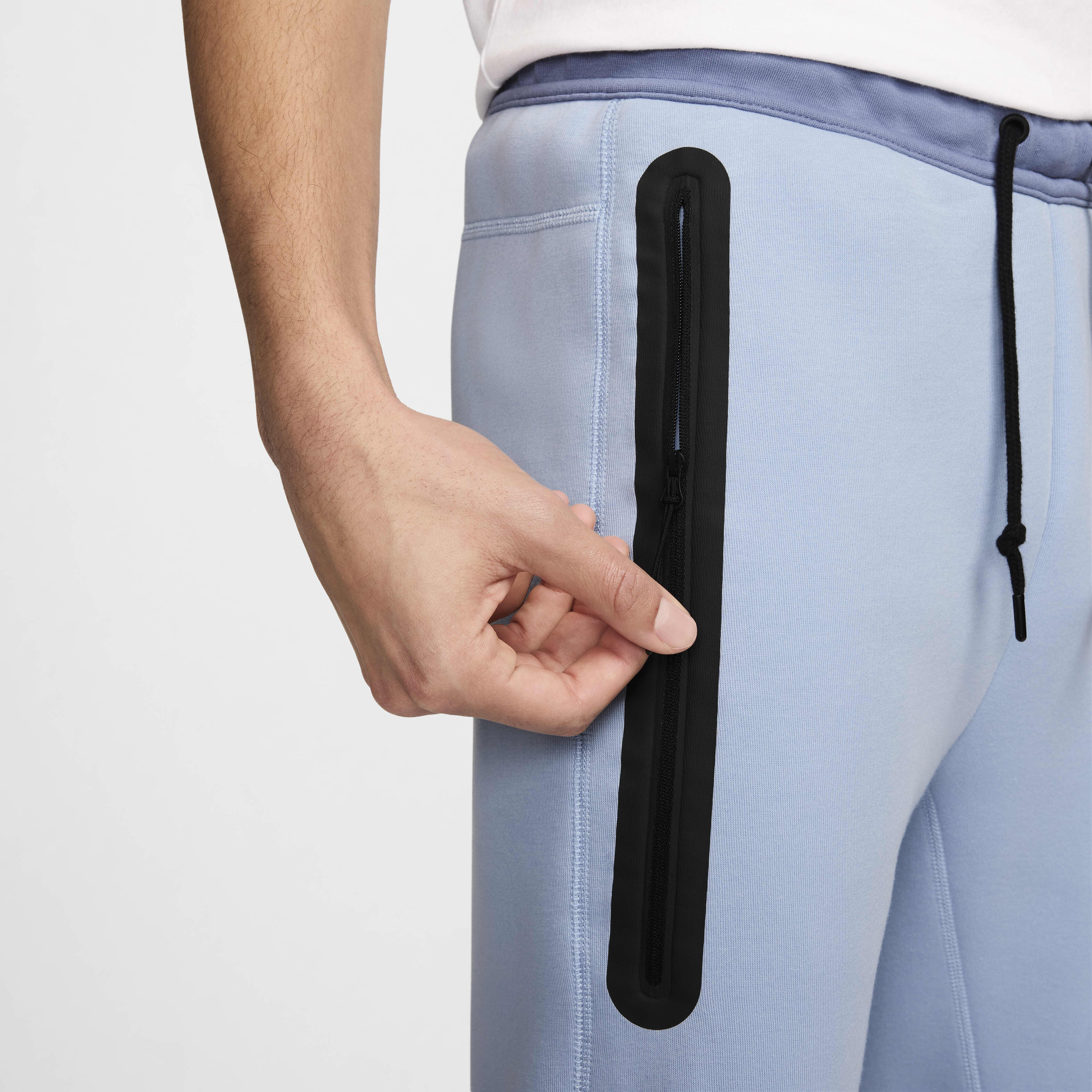 Blue beyond nike tech pants 2025