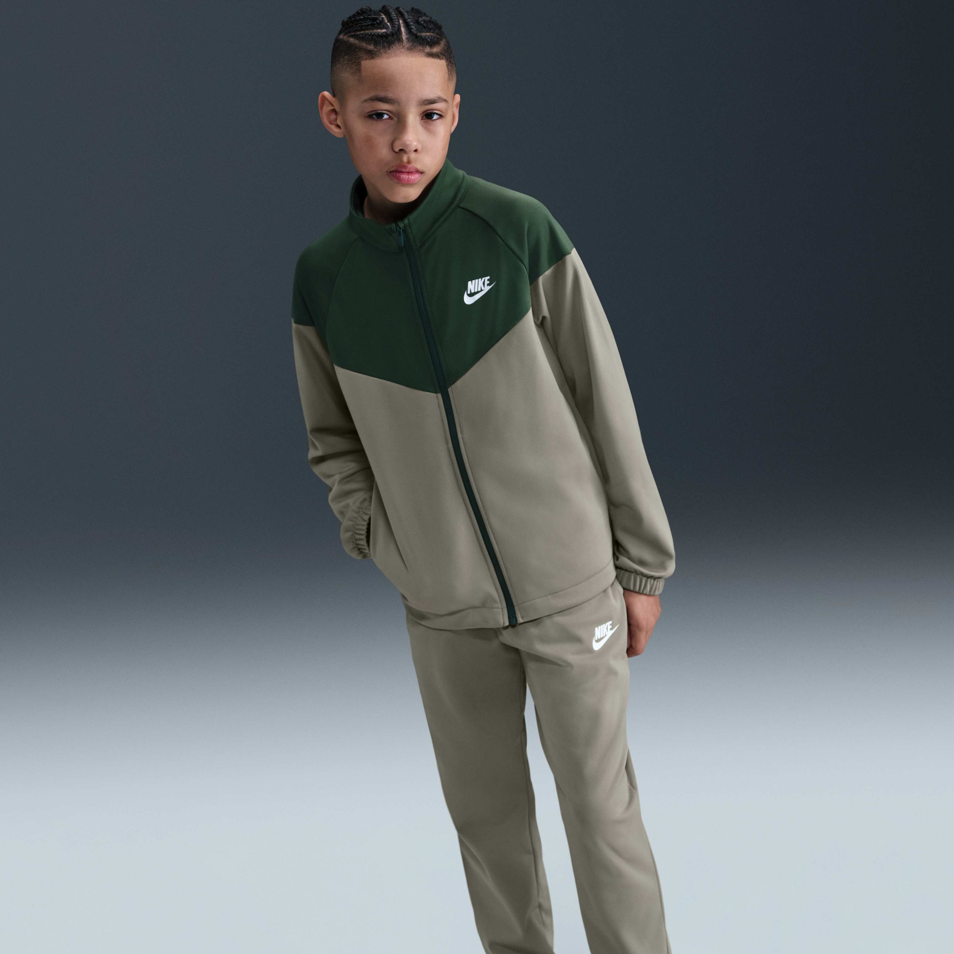 Nike Sportswear image number 2