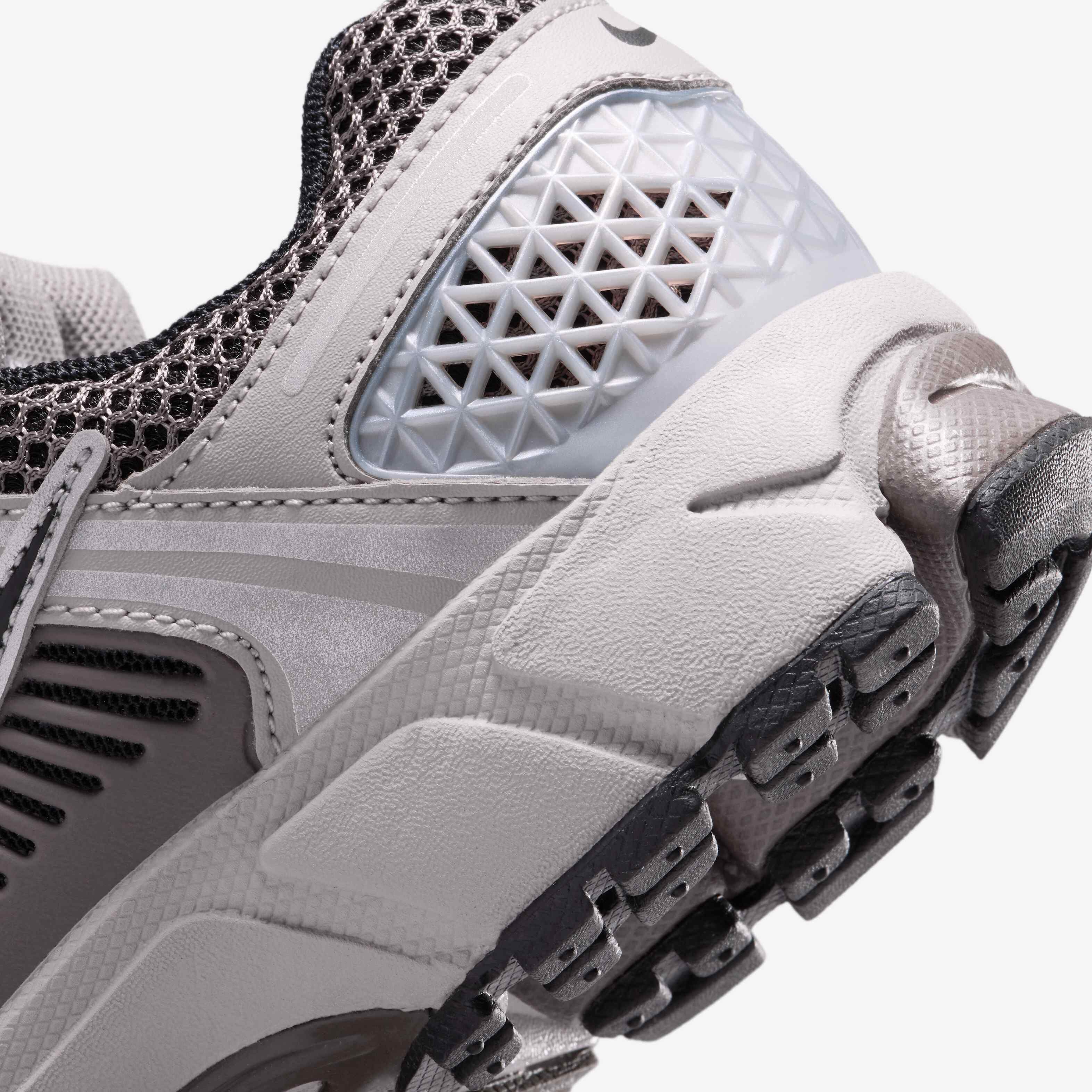 نايكي فوميرو 5 image number 7