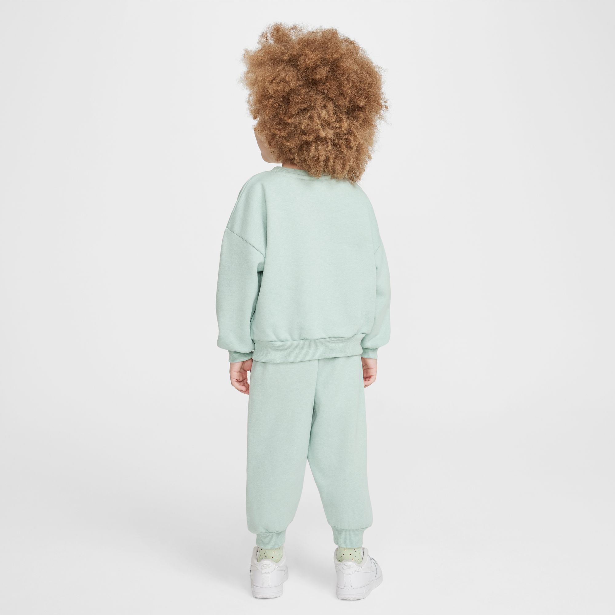 نايكي ايسنشالز image number 4