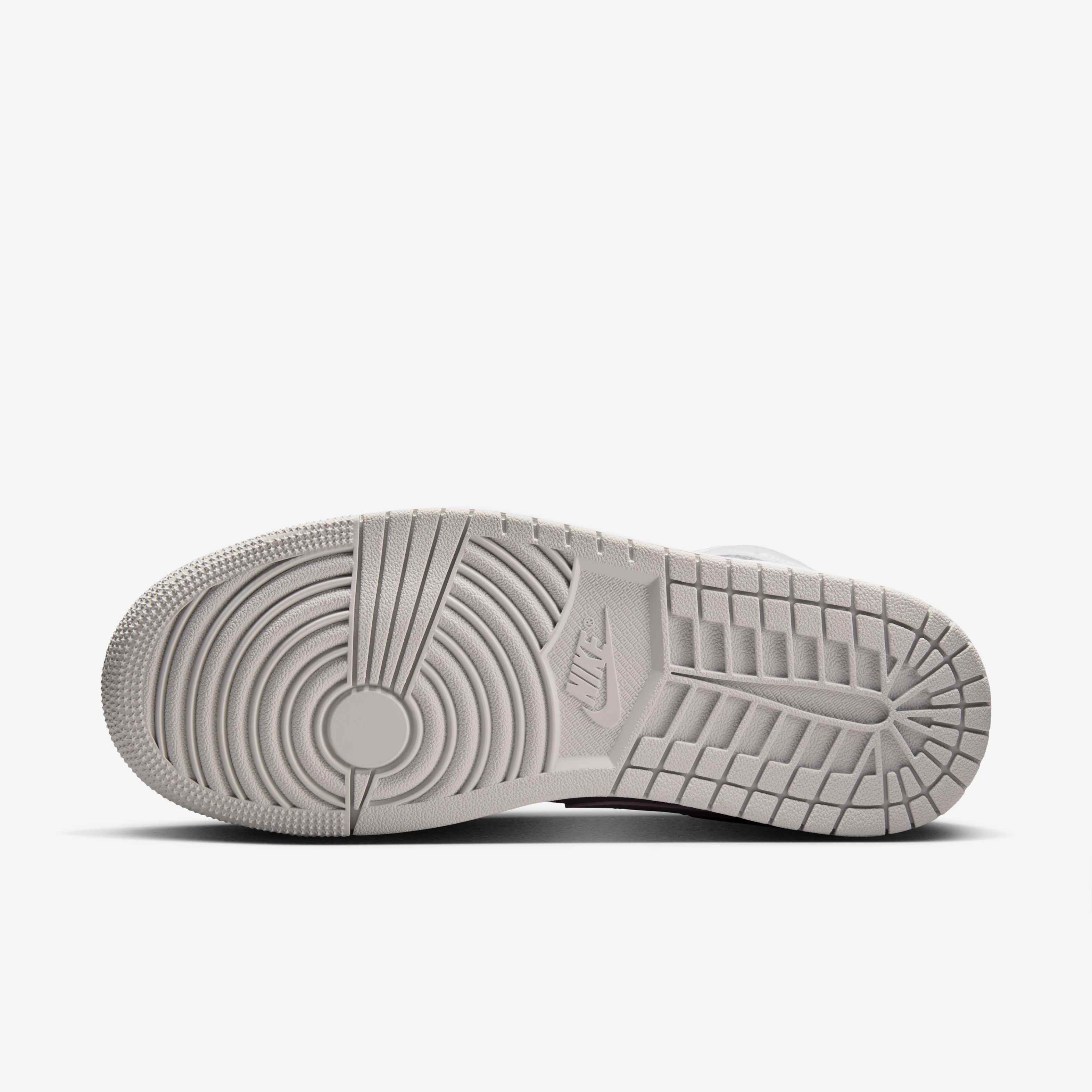 Air Jordan 1 Mid image number 1