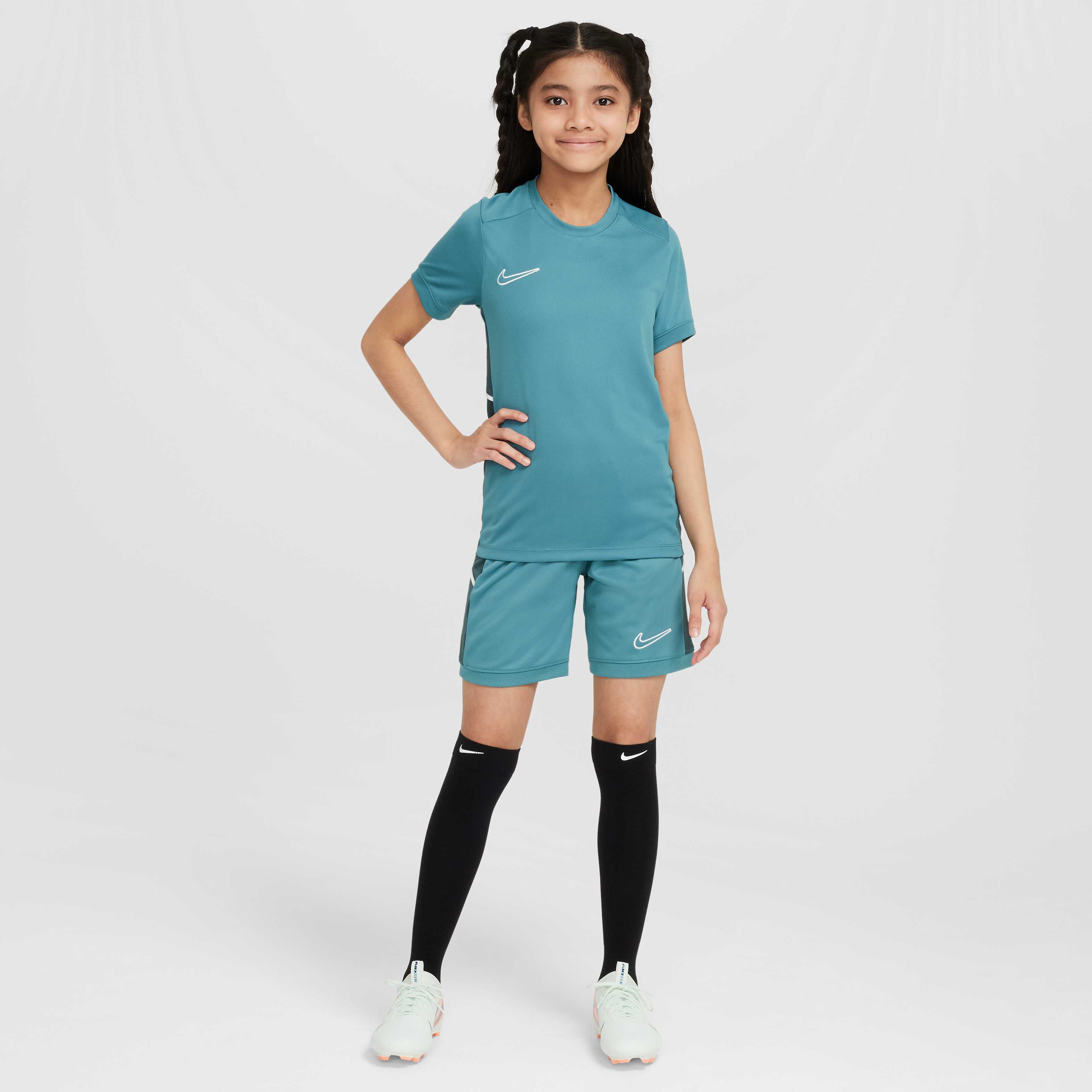 نايكي أكاديمي image number 6