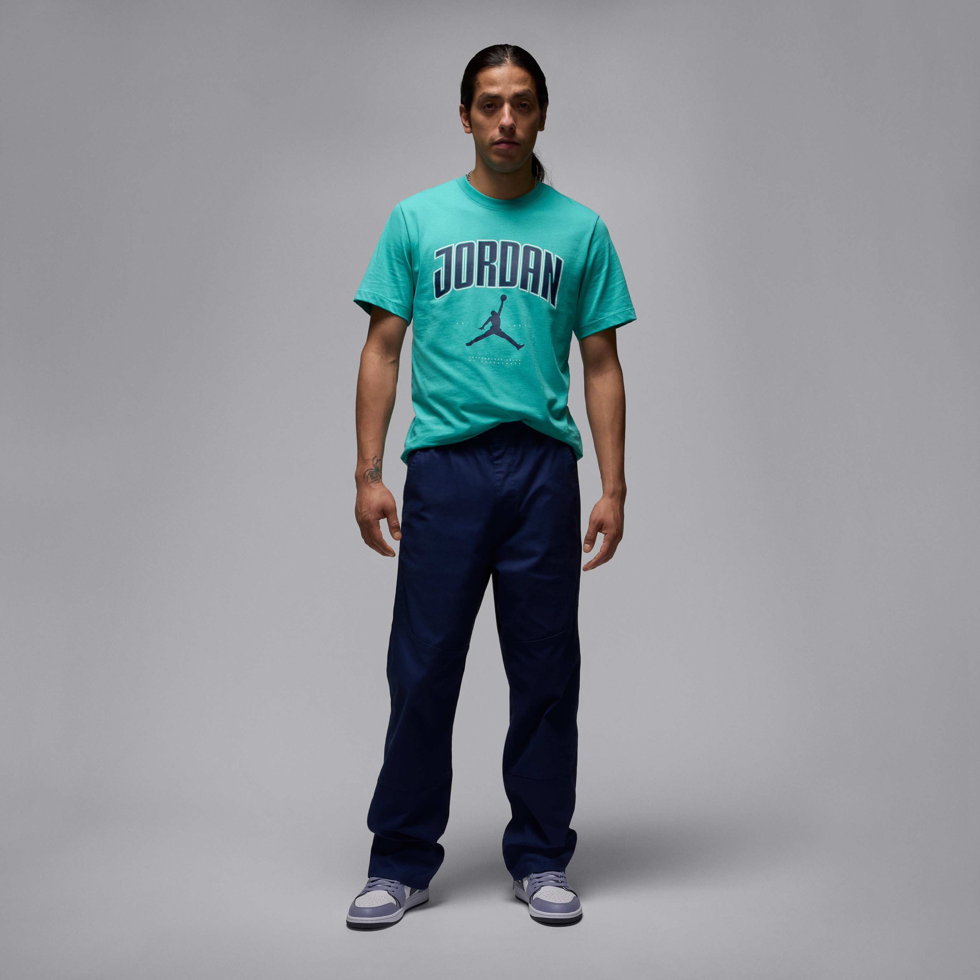 Jordan Essentials image number 6