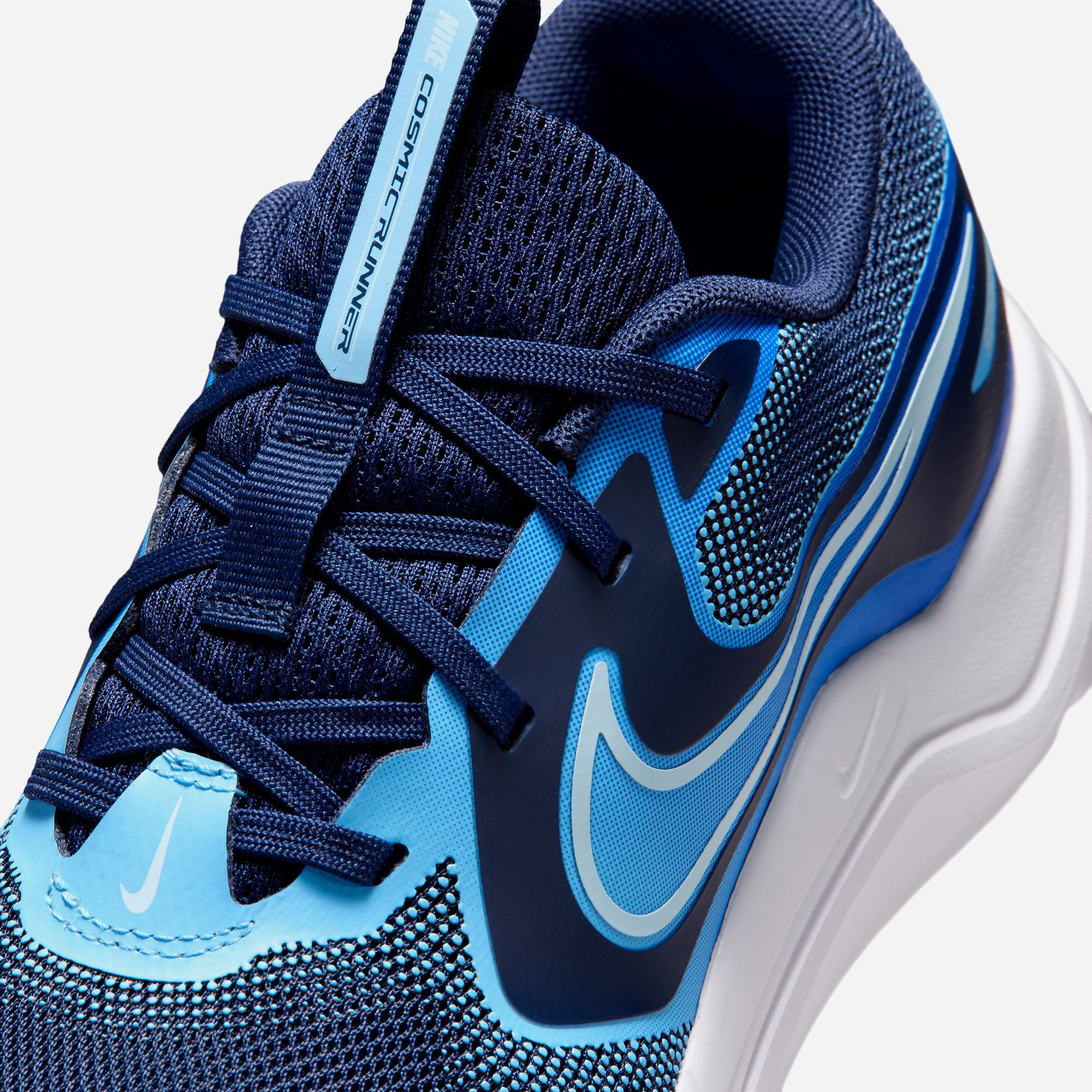 Nike Cosmic Runner image number 9