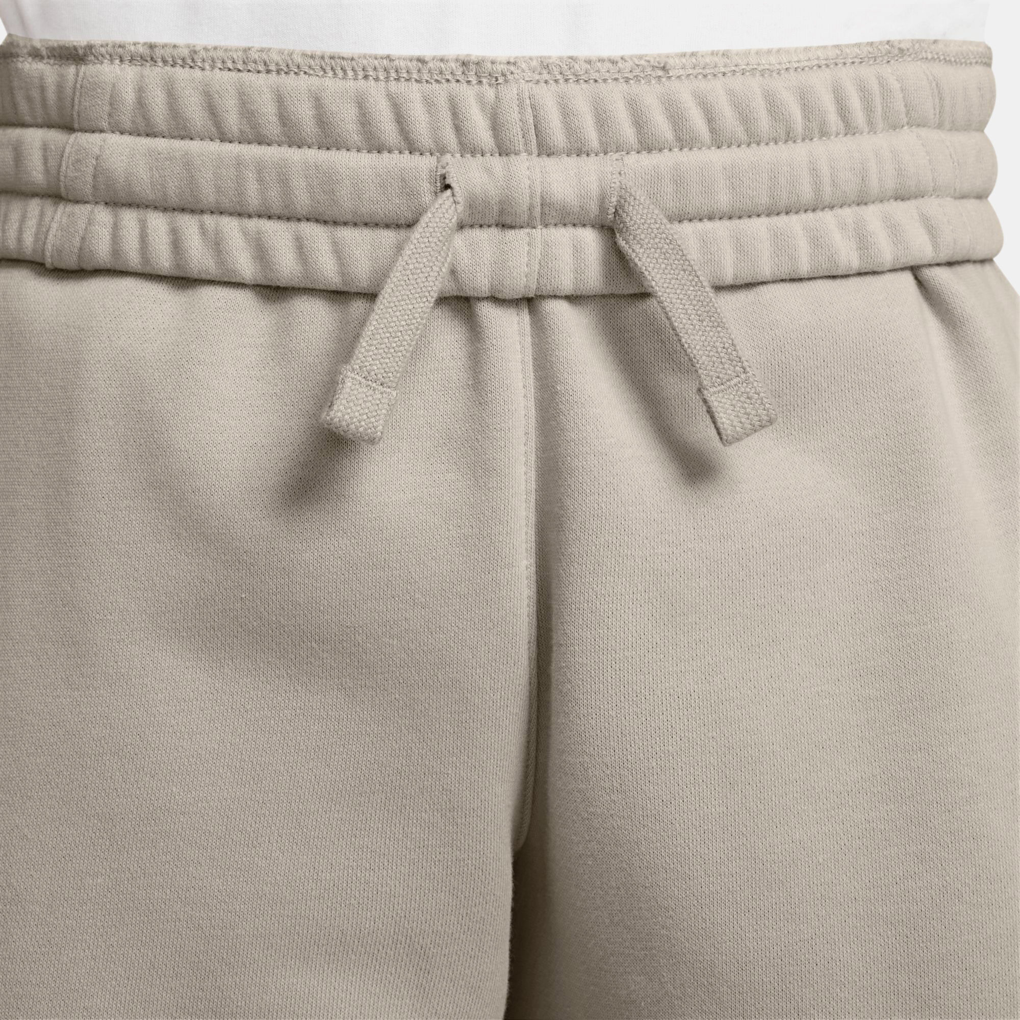 Nike Sportswear Club image number 3