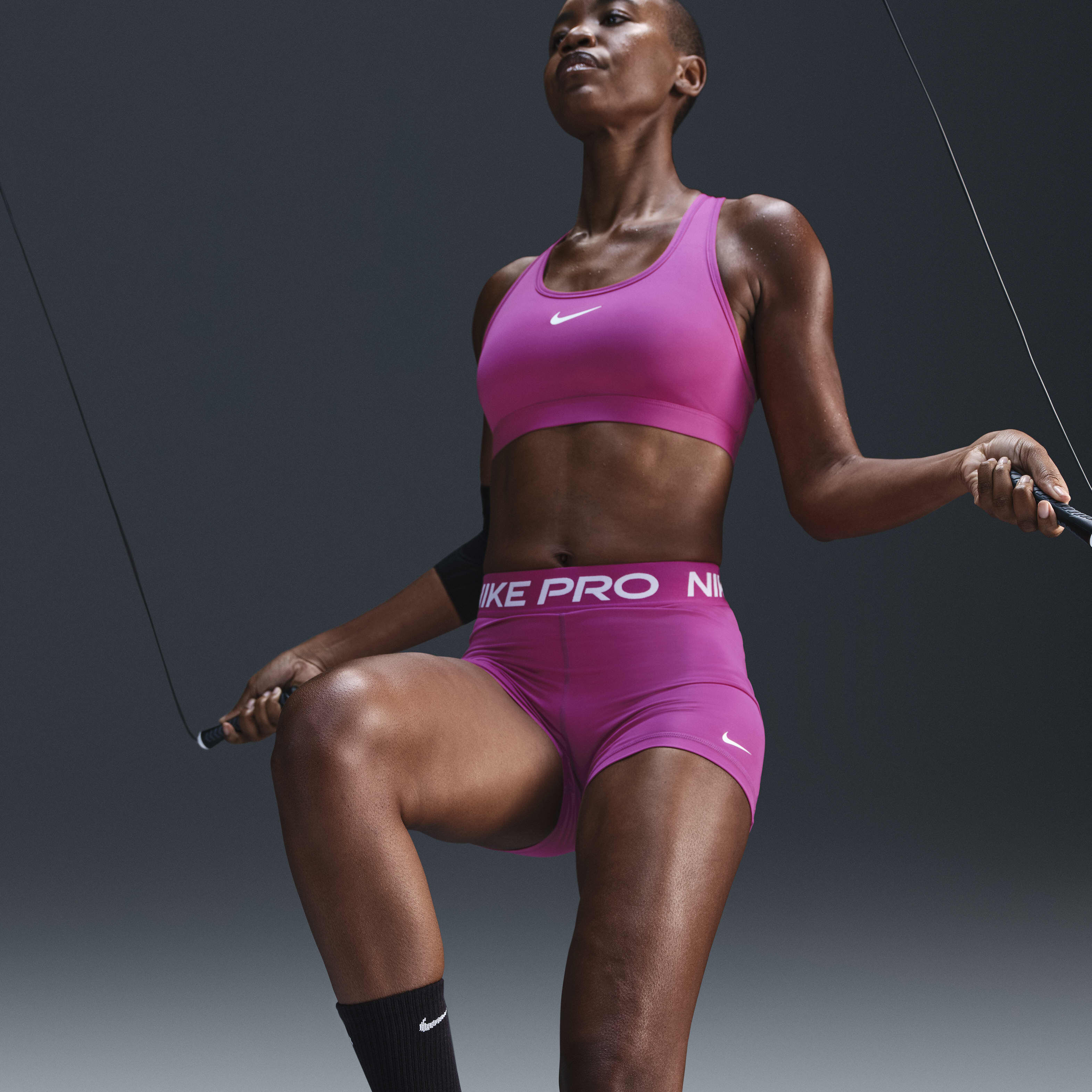 Nike Pro 365 image number 4
