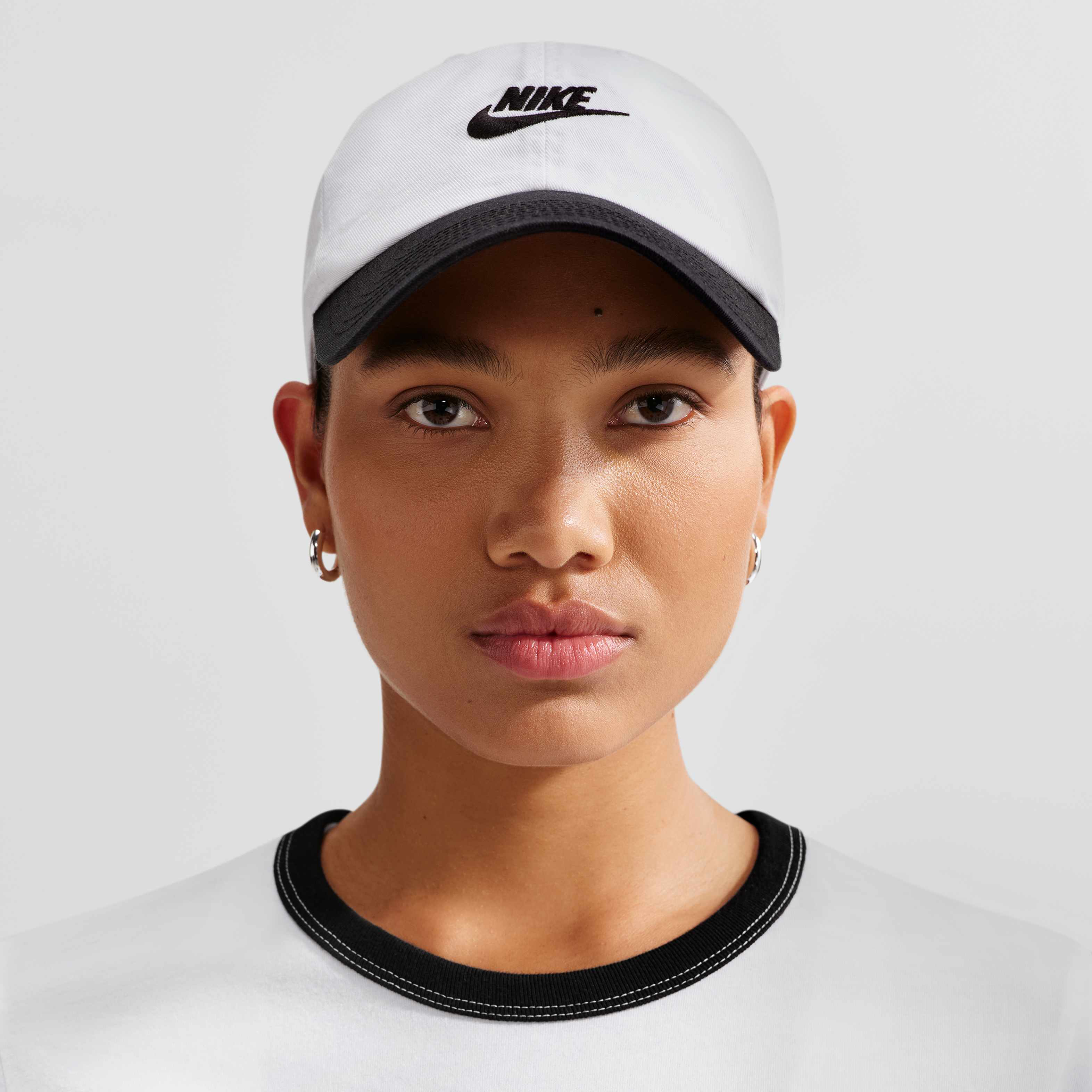 Nike Club image number 0