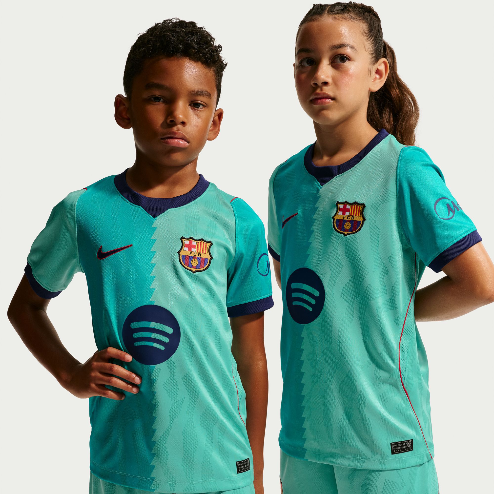 برشلونه 27/26 البديل ماتش image number 1