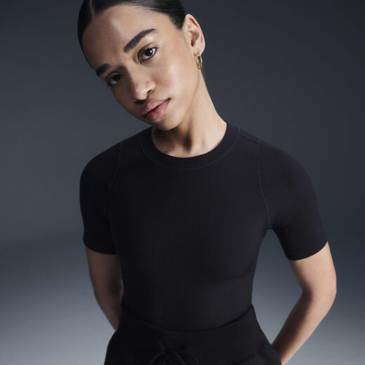 إنفيناسوفت-نايكي, نايكي زينفي ريب, تيشيرت دراي-فت بأكمام قصيرة للنساء