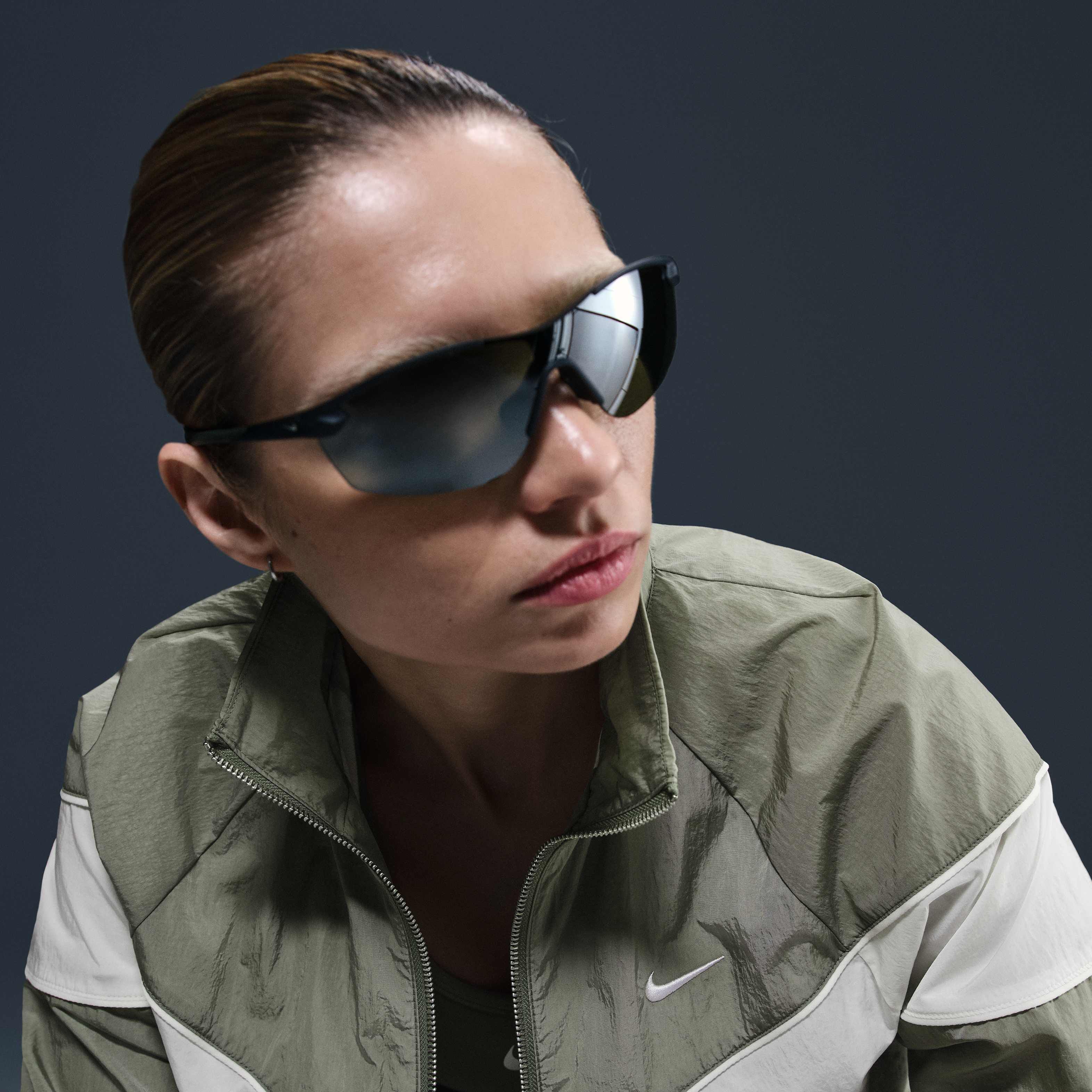 Nike Windrunner image number 2