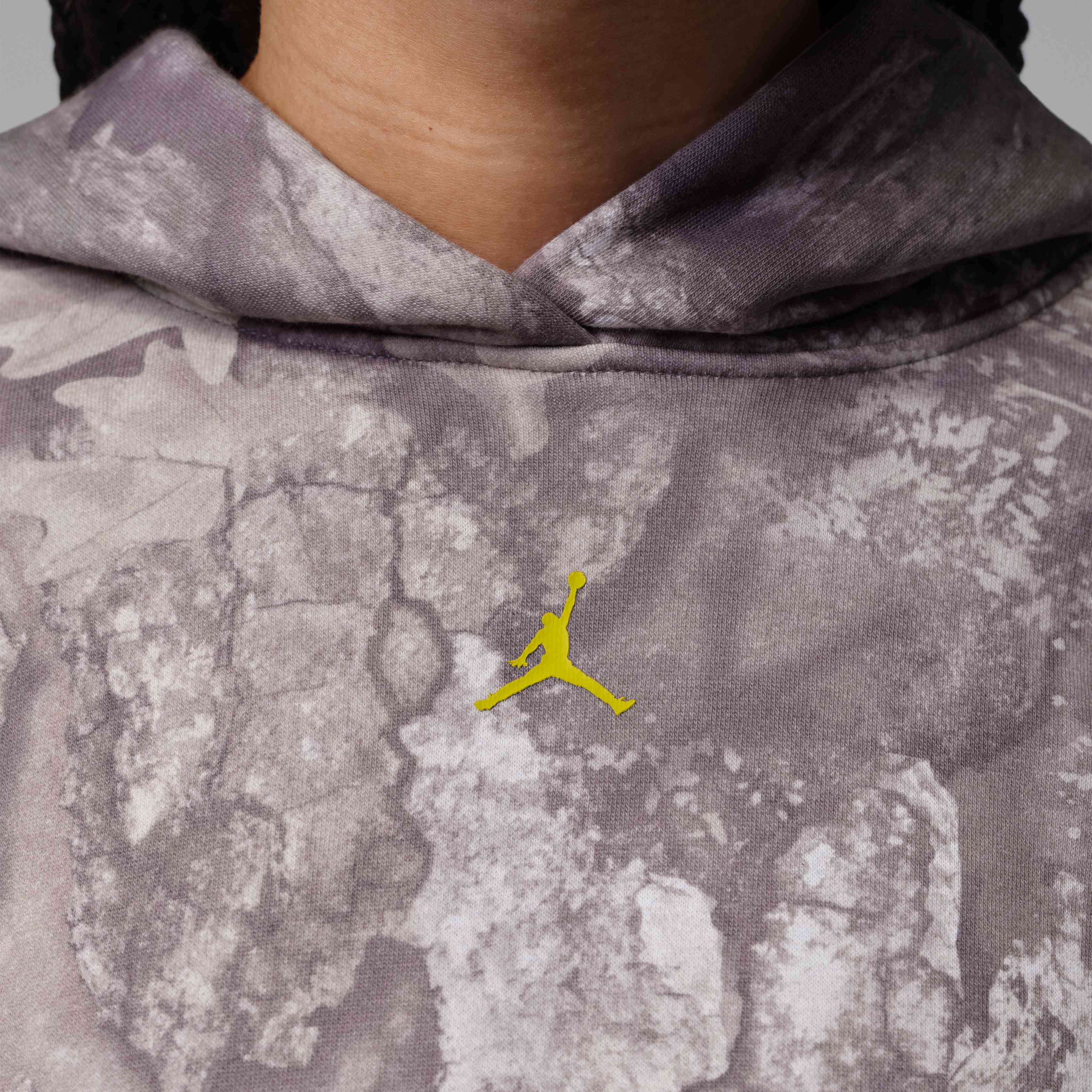 Jordan Brooklyn image number 3