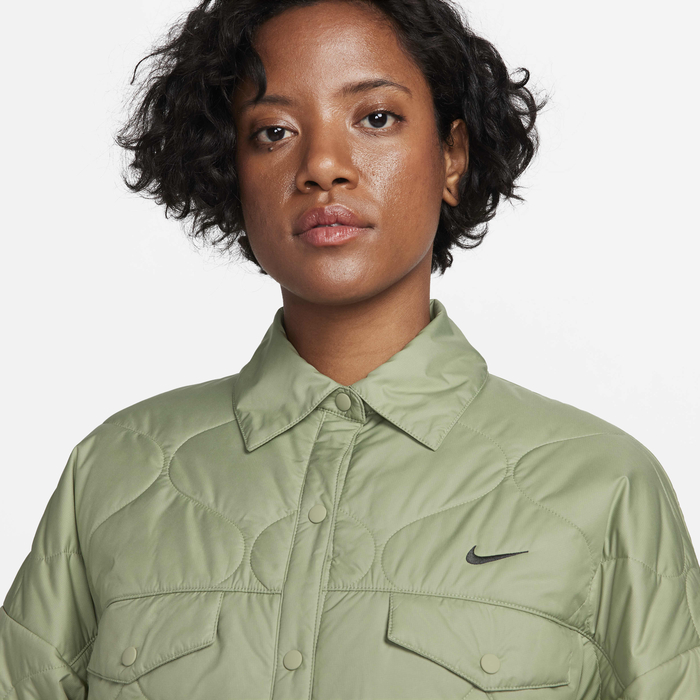 Nike Sportswear Essential image number 3 Nike Sportswear Essential image number 3