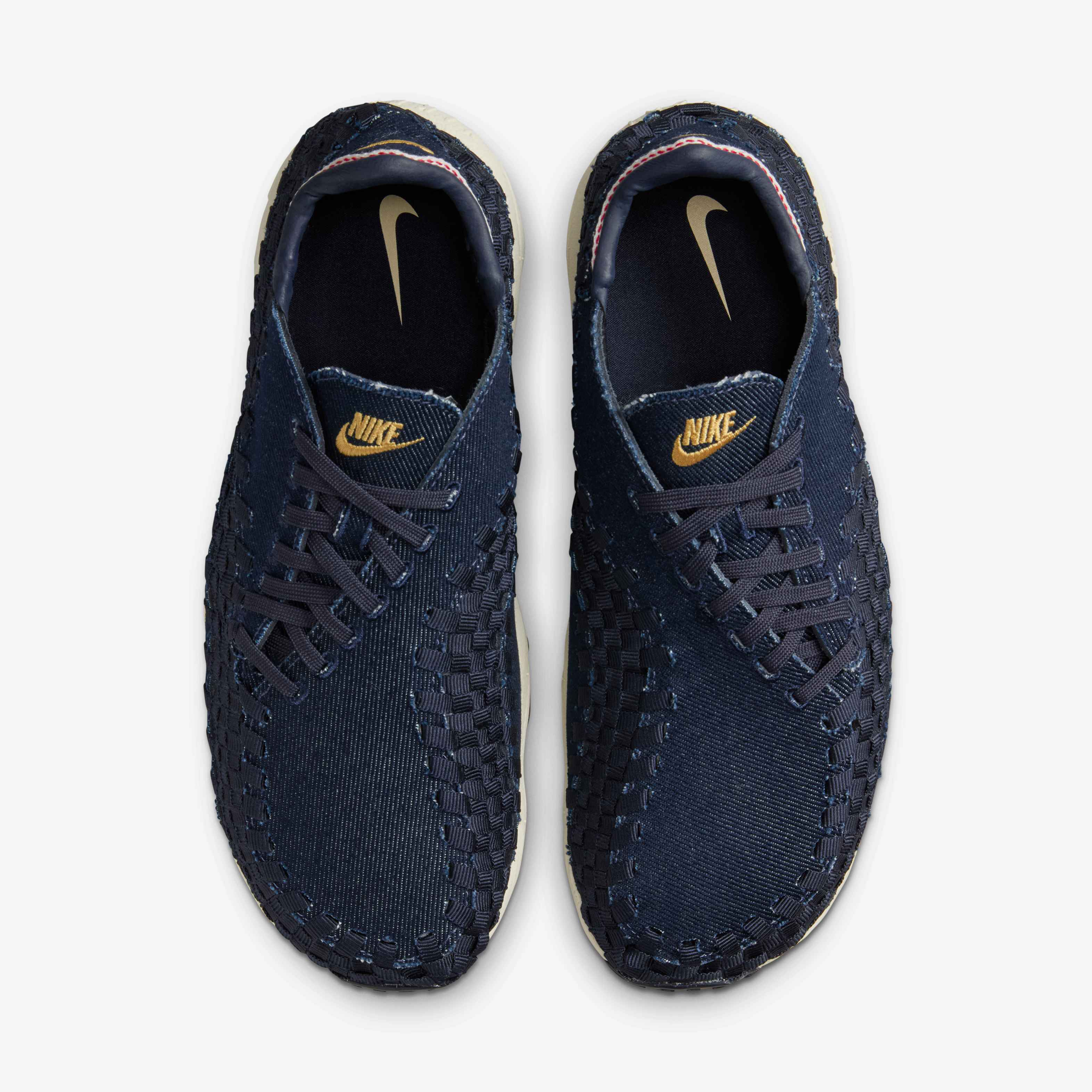 Nike Air Footscape Woven image number 3