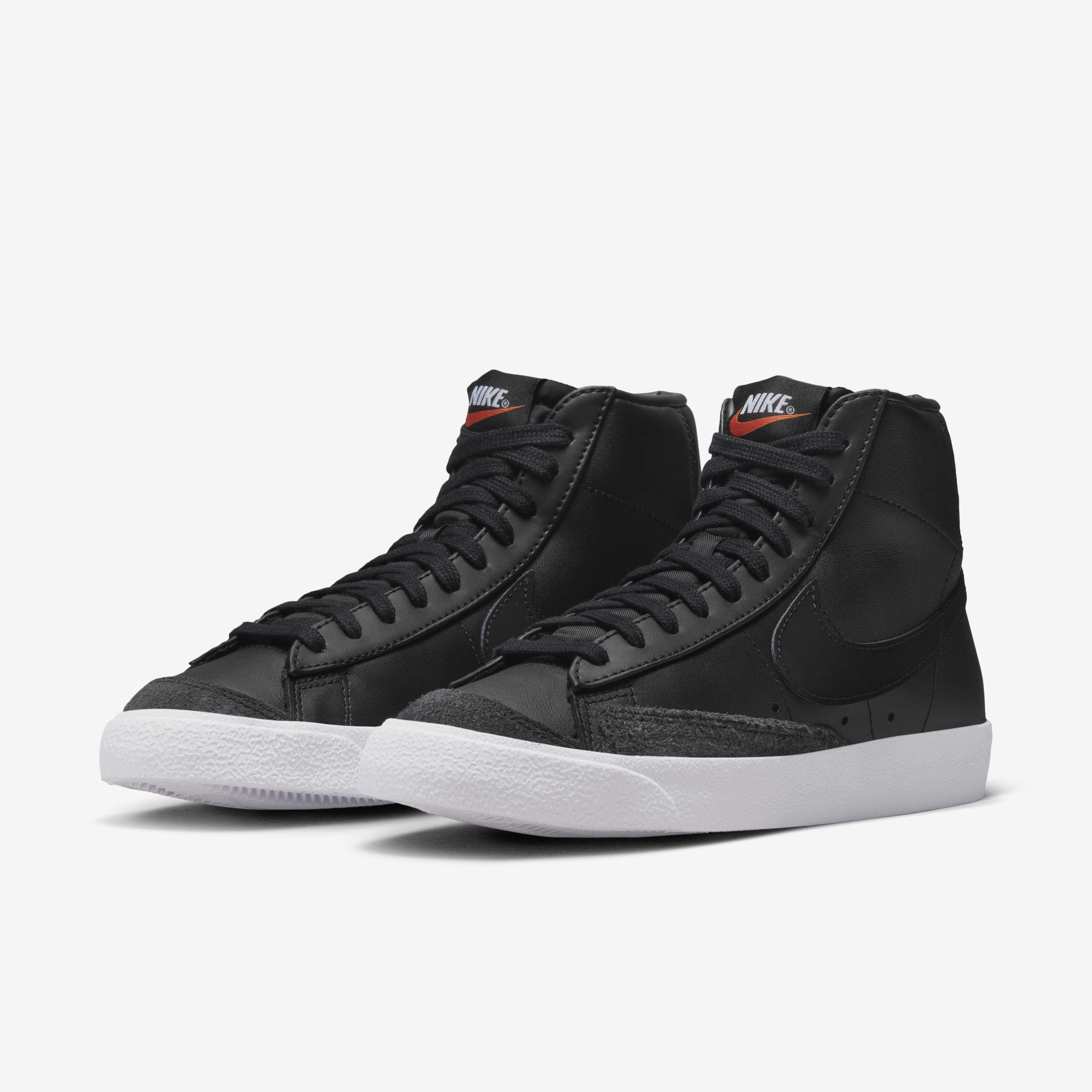 Nike Blazer Mid '77 image number 4